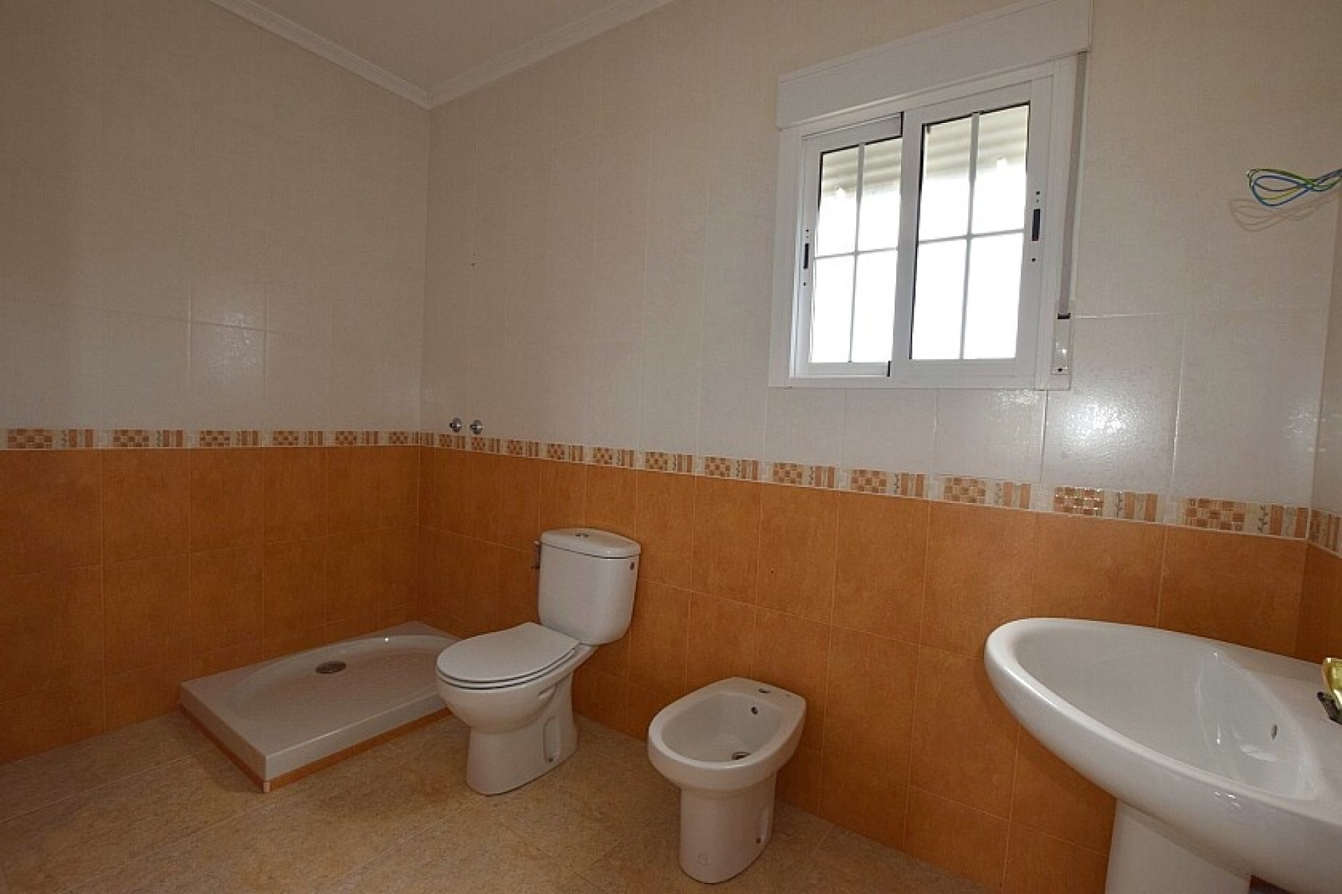 Resale - Villa - Dolores