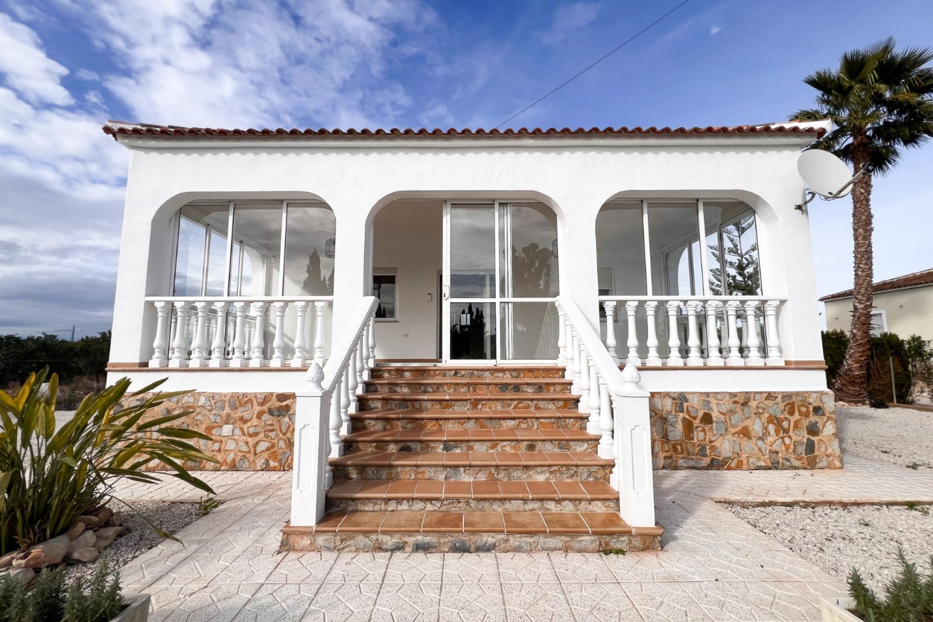 Resale - Villa - Dolores