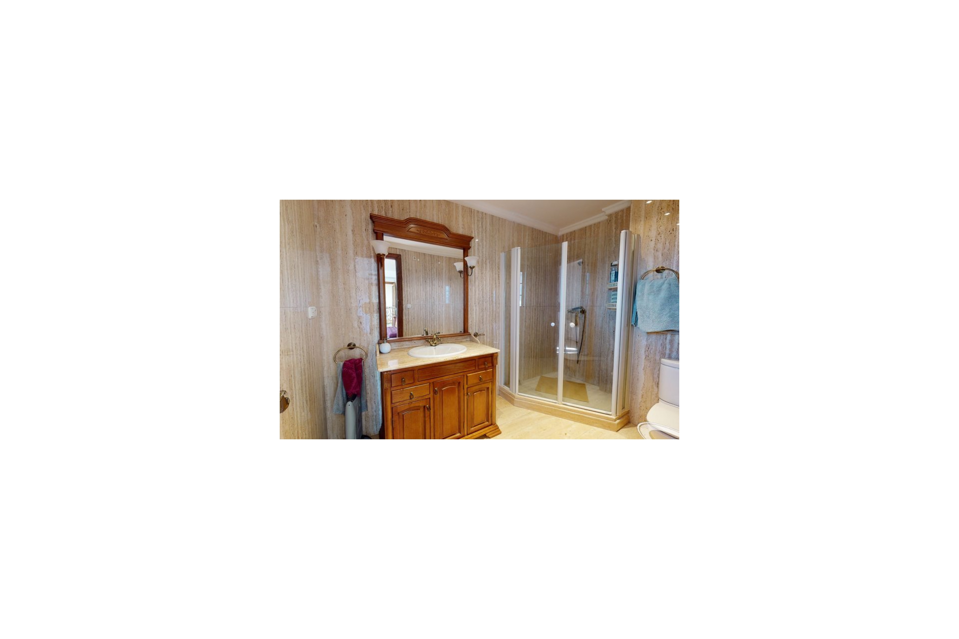 Resale - Villa - Elche