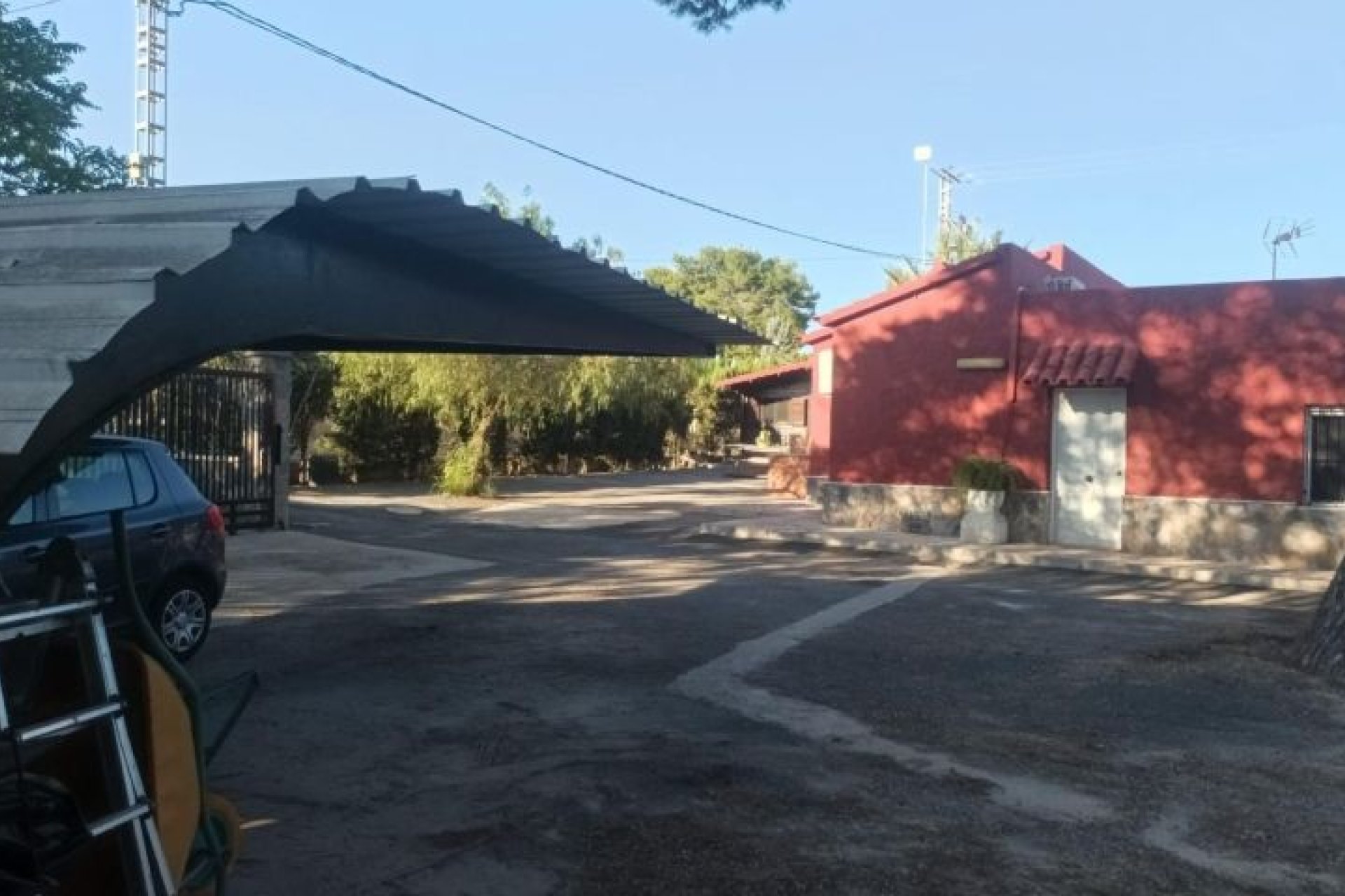 Resale - Villa - Elche