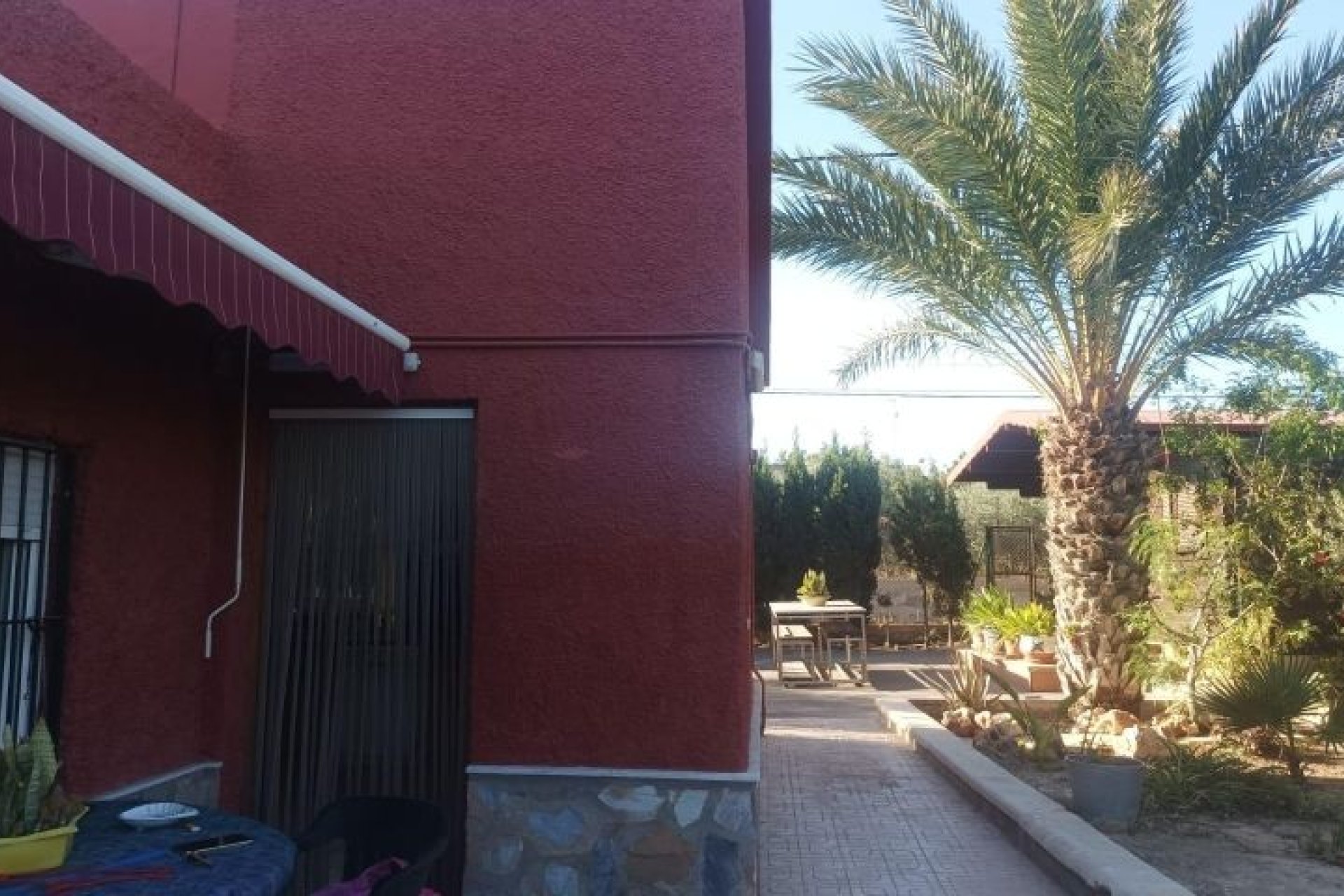 Resale - Villa - Elche