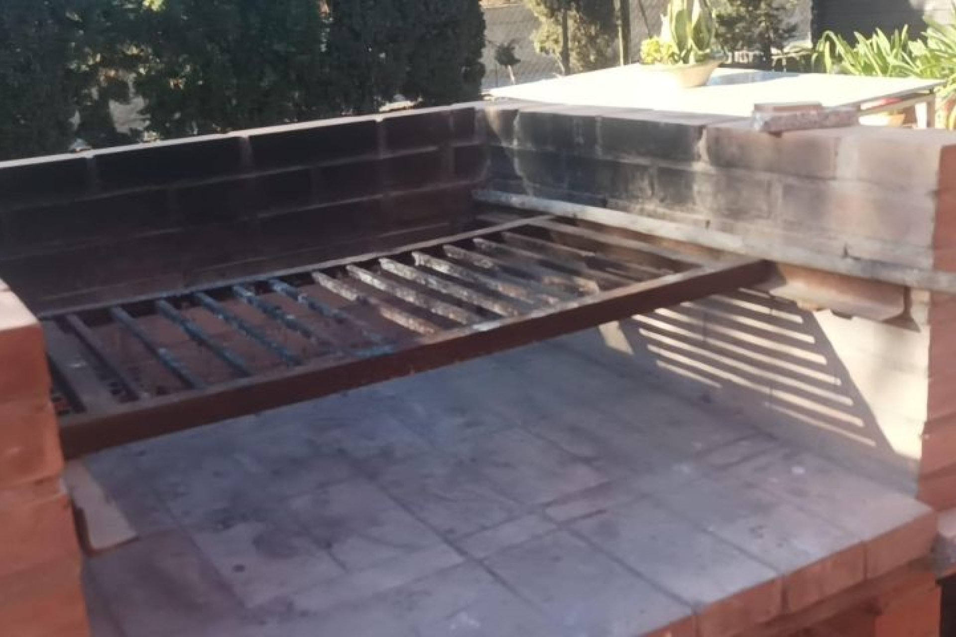 Resale - Villa - Elche