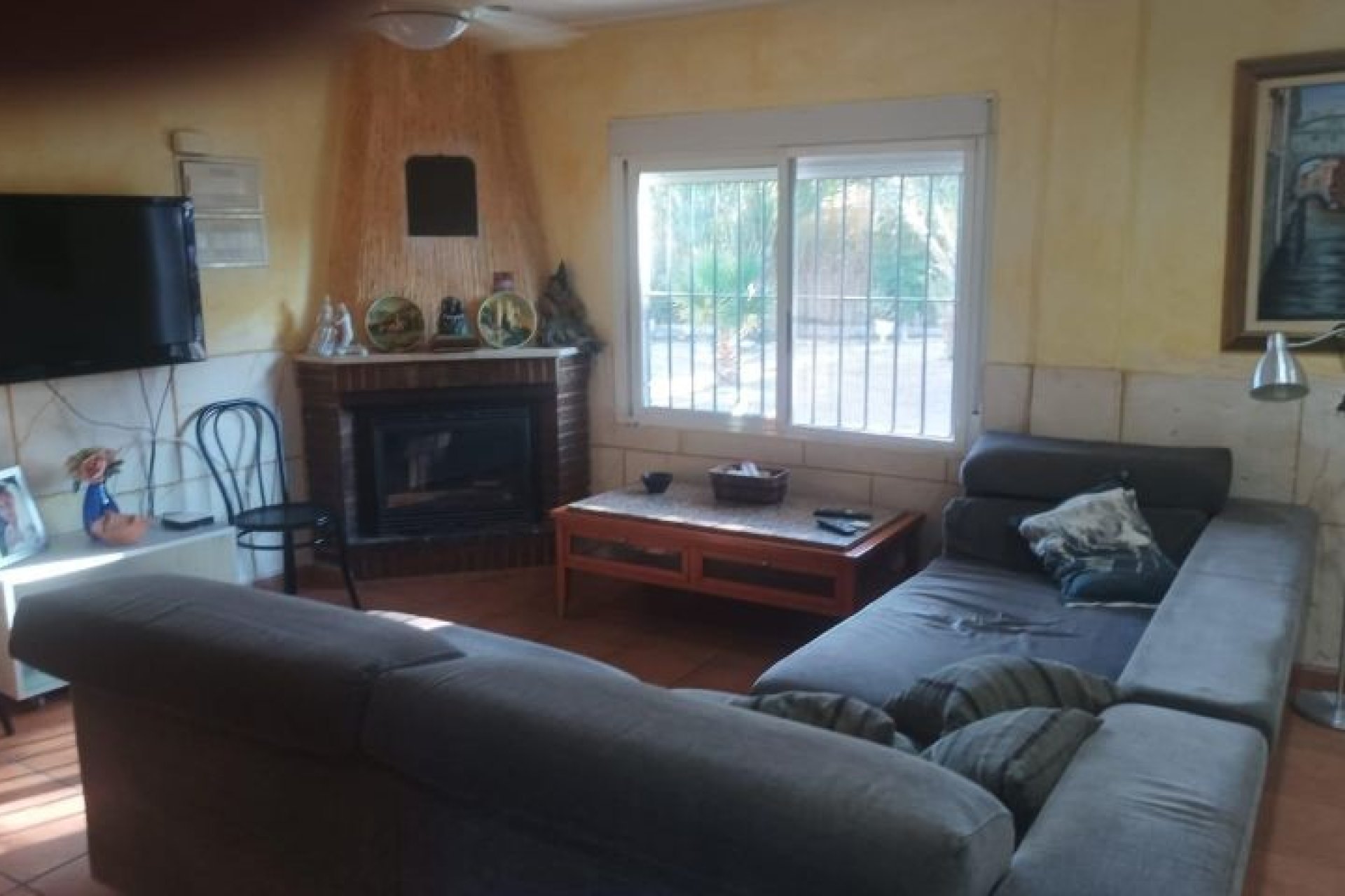 Resale - Villa - Elche