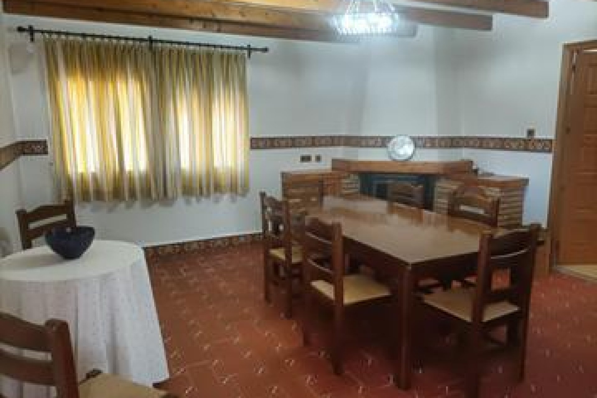 Resale - Villa - Elche