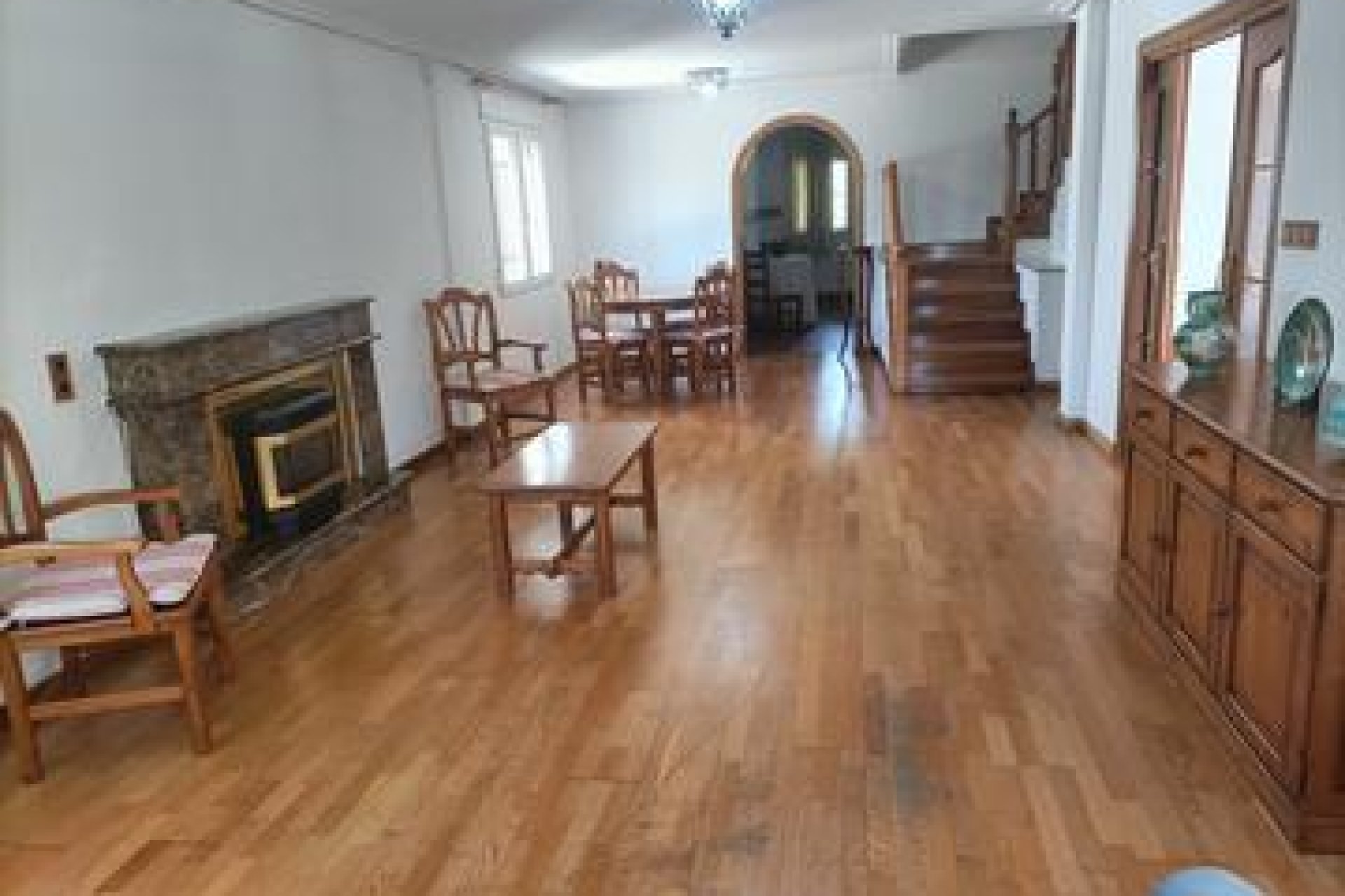 Resale - Villa - Elche