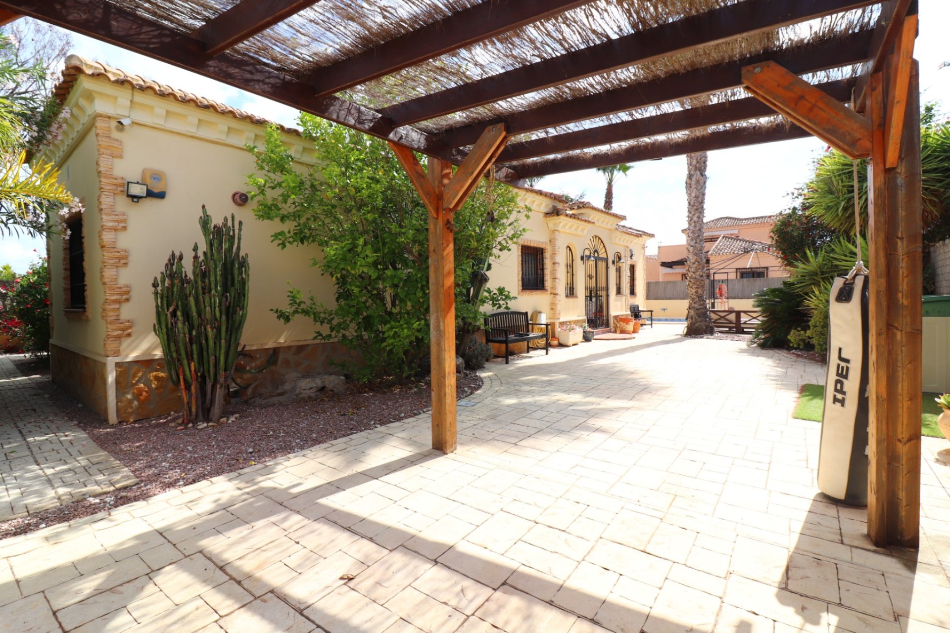 Resale - Villa - Formentera del Segura - Fincas de La Vega