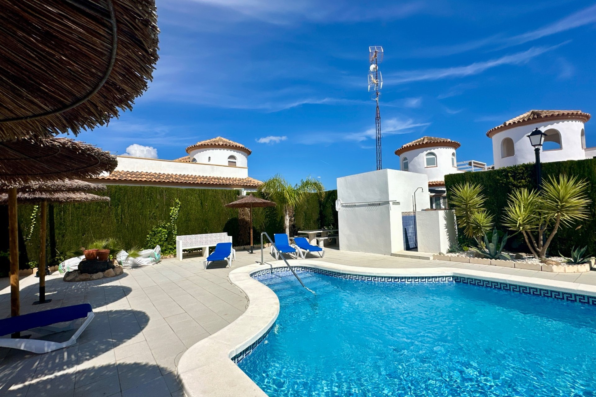 Resale - Villa - Guardamar del Segura - El Raso