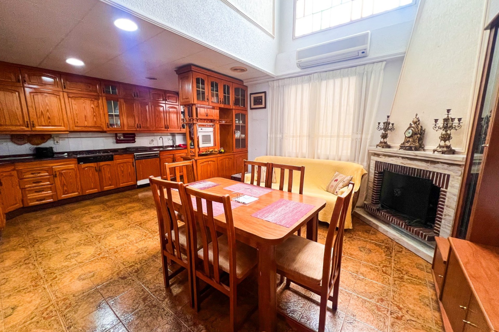 Resale - Villa - Guardamar del Segura