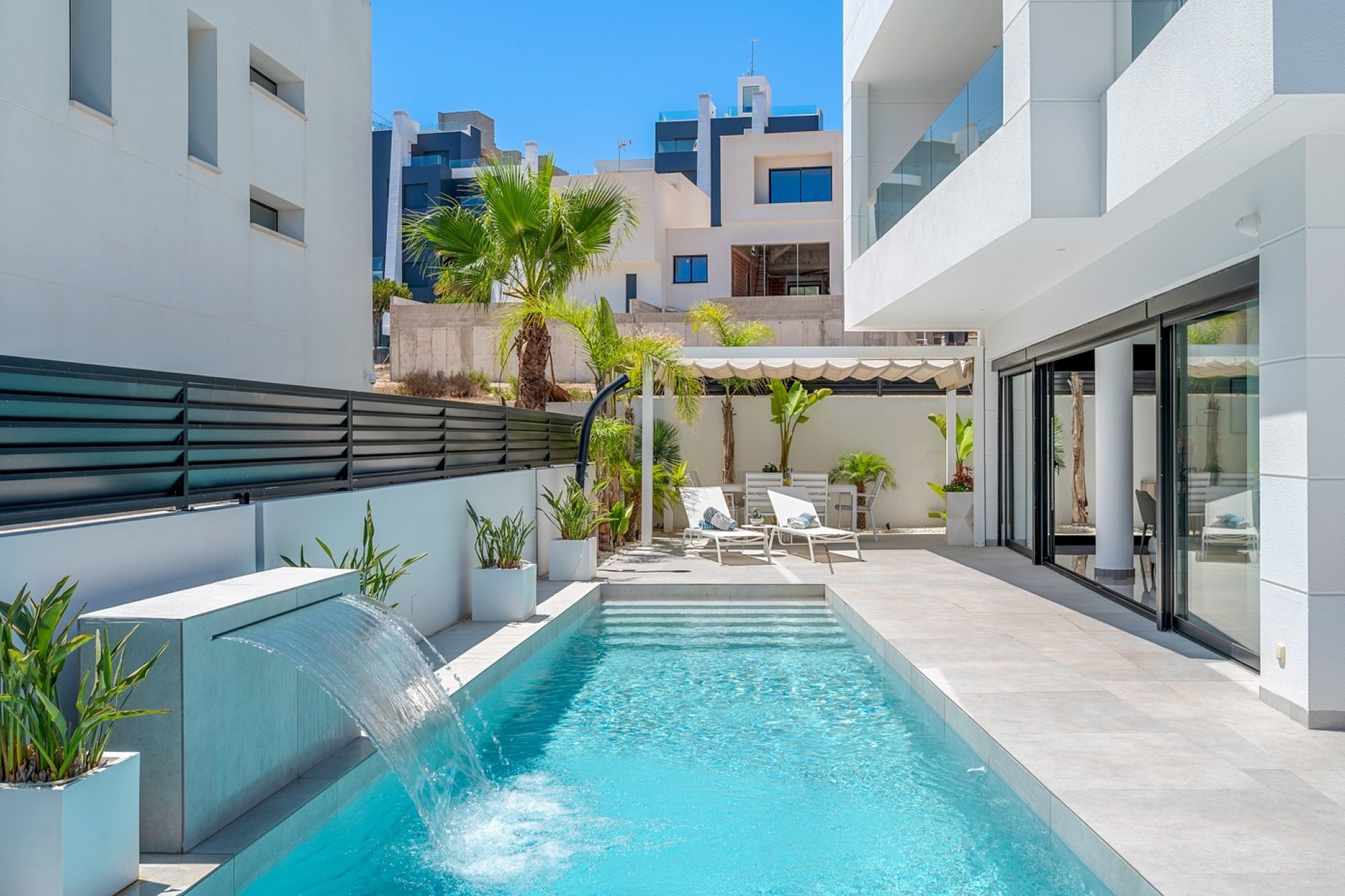 Resale - Villa - Guardamar del Segura