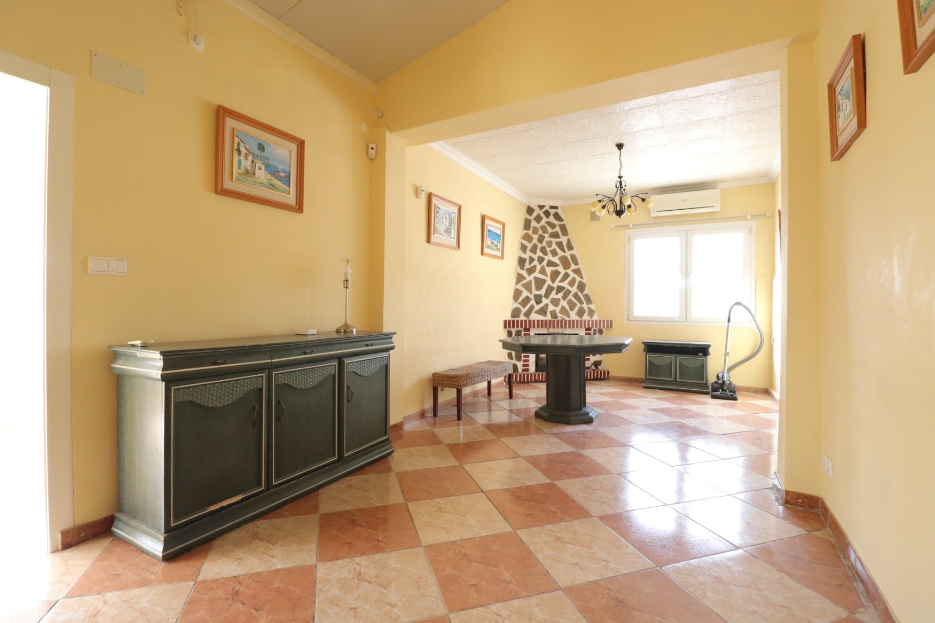 Resale - Villa - Heredades - Heredades - Country
