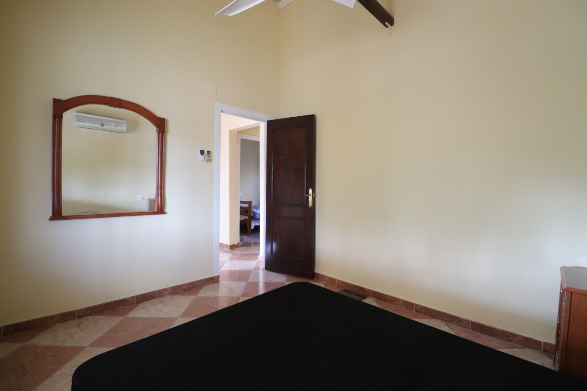 Resale - Villa - Heredades - Heredades - Country