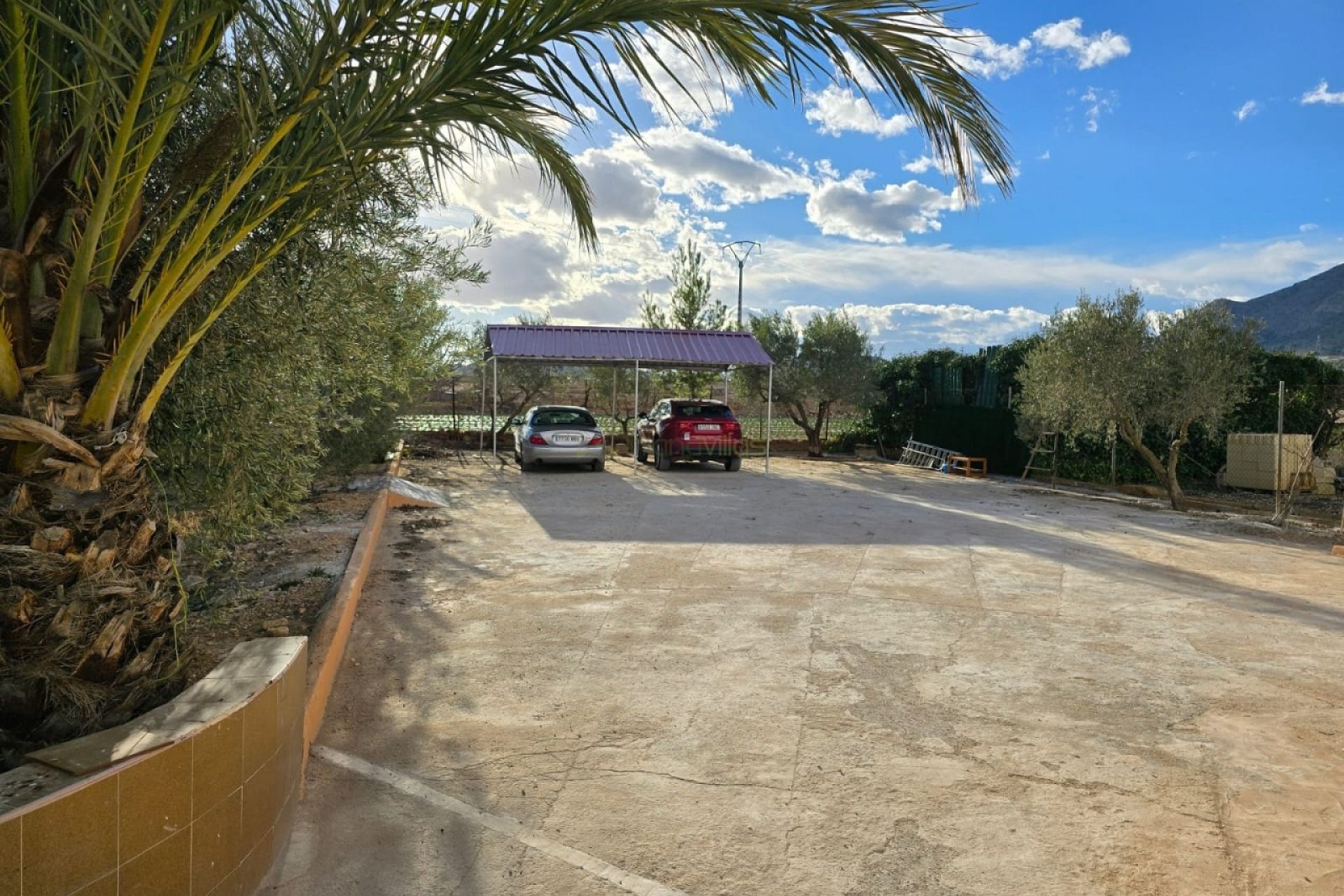 Resale - Villa - Hondón de las Nieves
