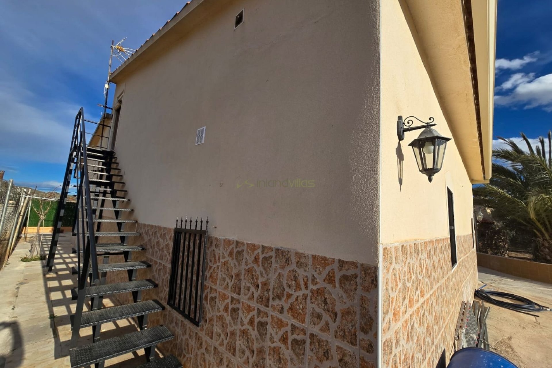 Resale - Villa - Hondón de las Nieves