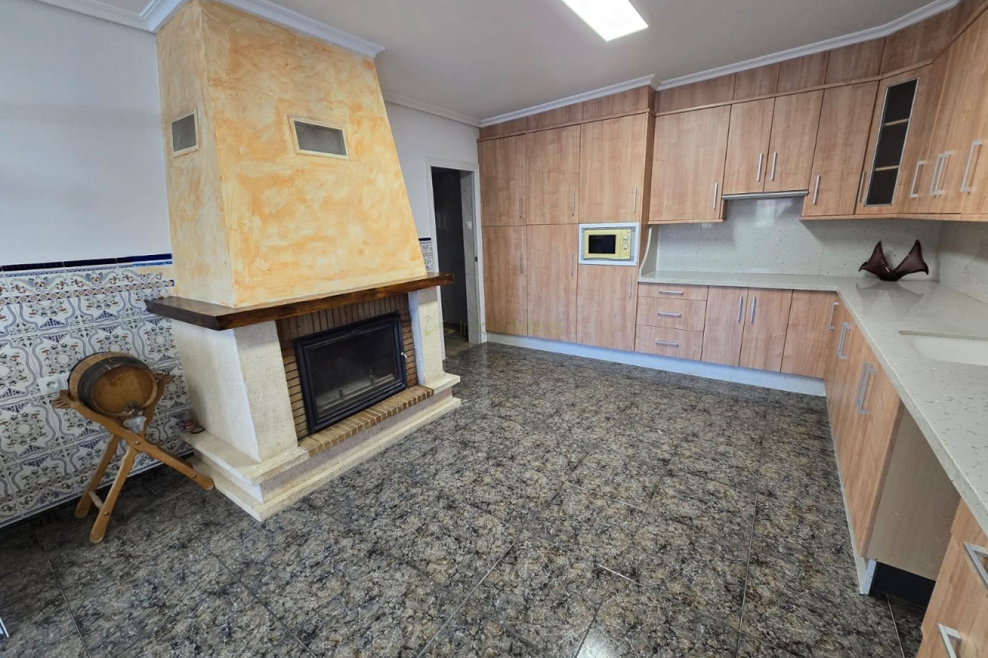 Resale - Villa - Hondón de las Nieves