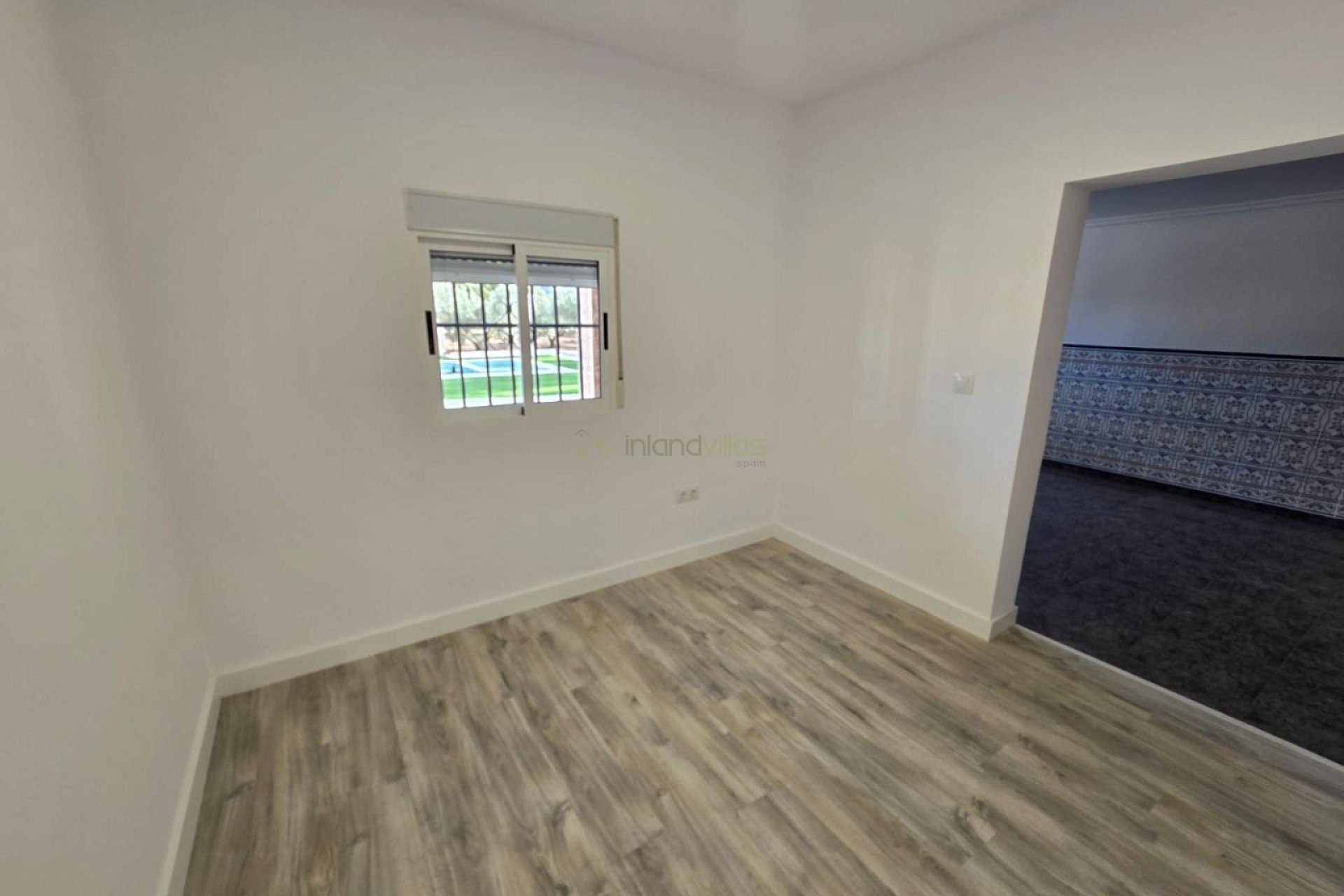 Resale - Villa - Hondón de las Nieves