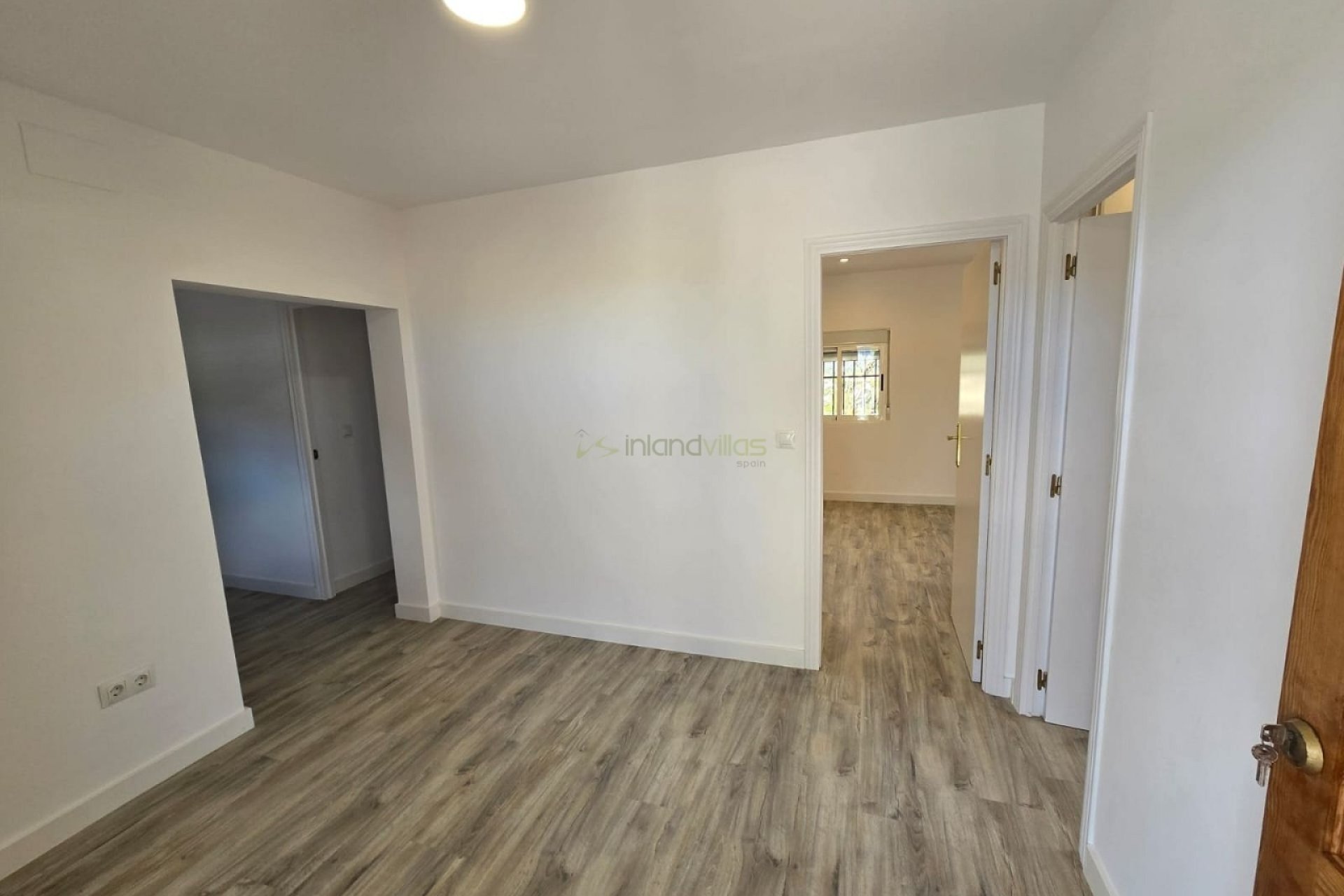 Resale - Villa - Hondón de las Nieves