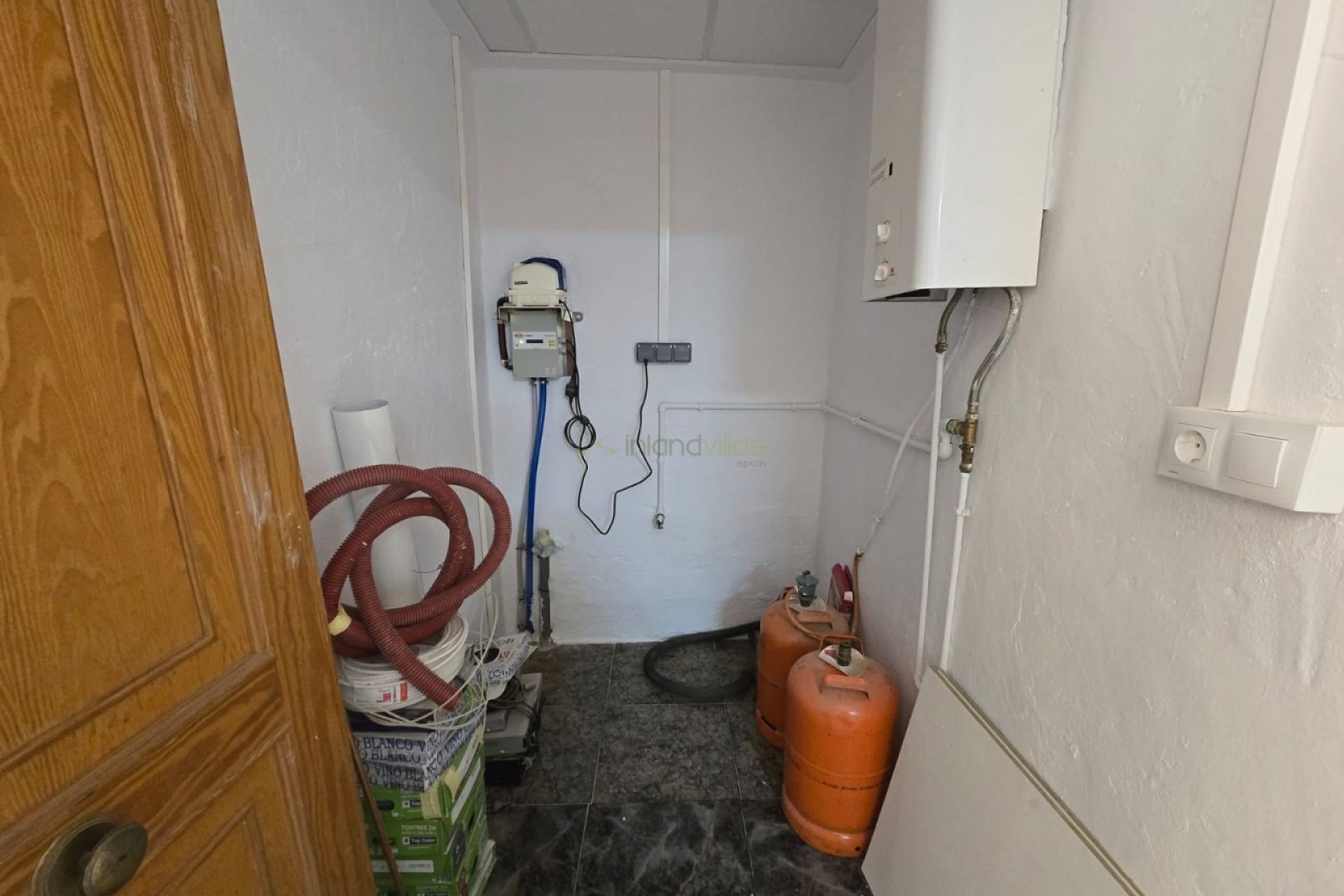 Resale - Villa - Hondón de las Nieves