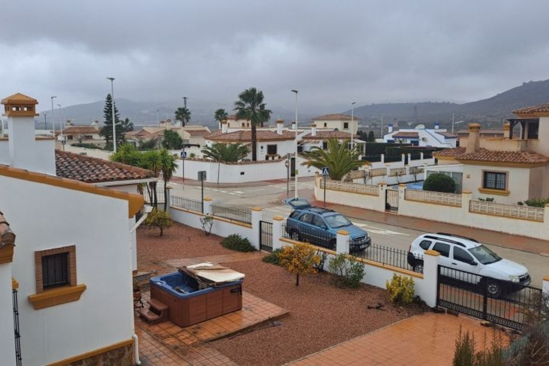 Resale - Villa - Hondón de las Nieves
