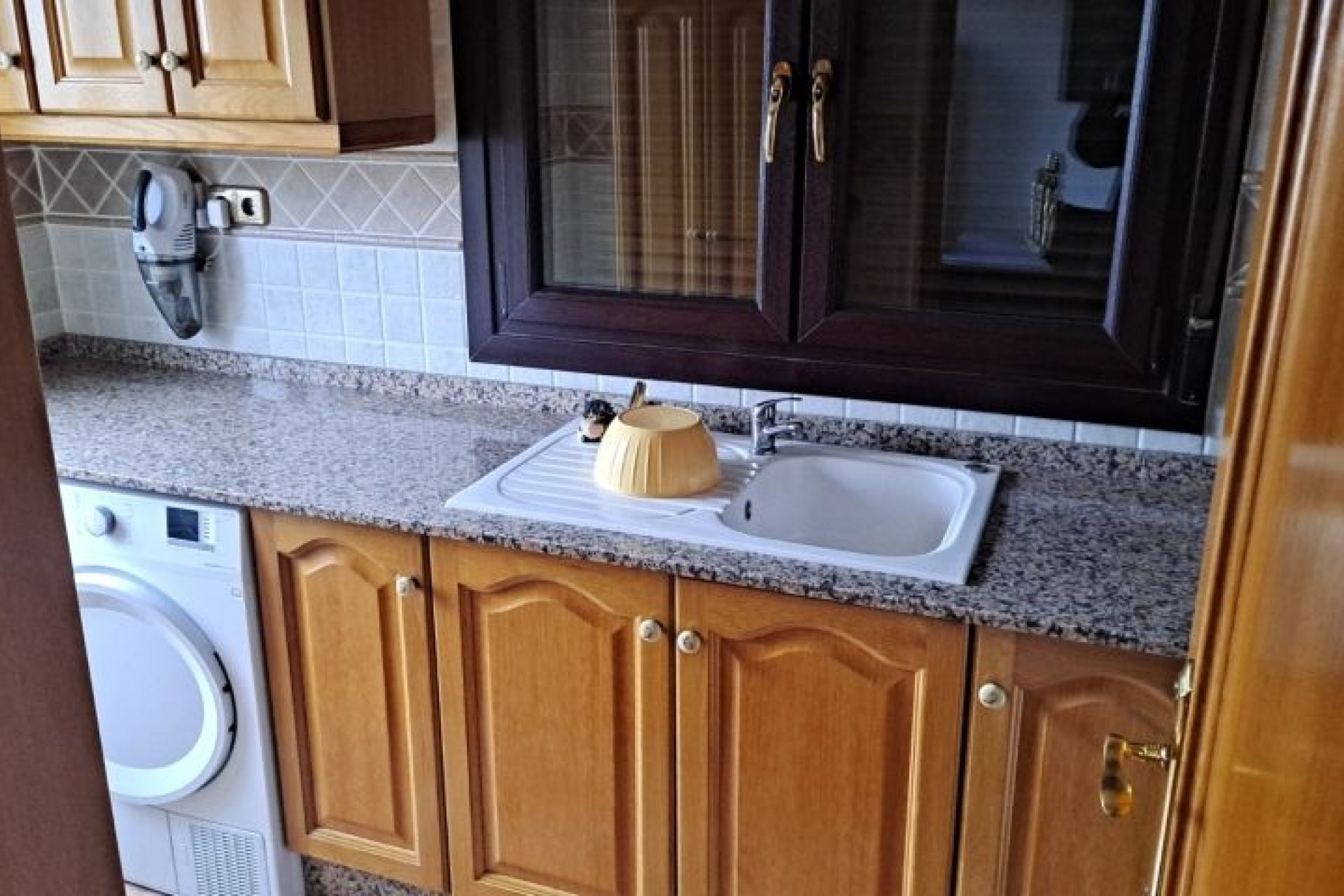 Resale - Villa - Hondón de las Nieves