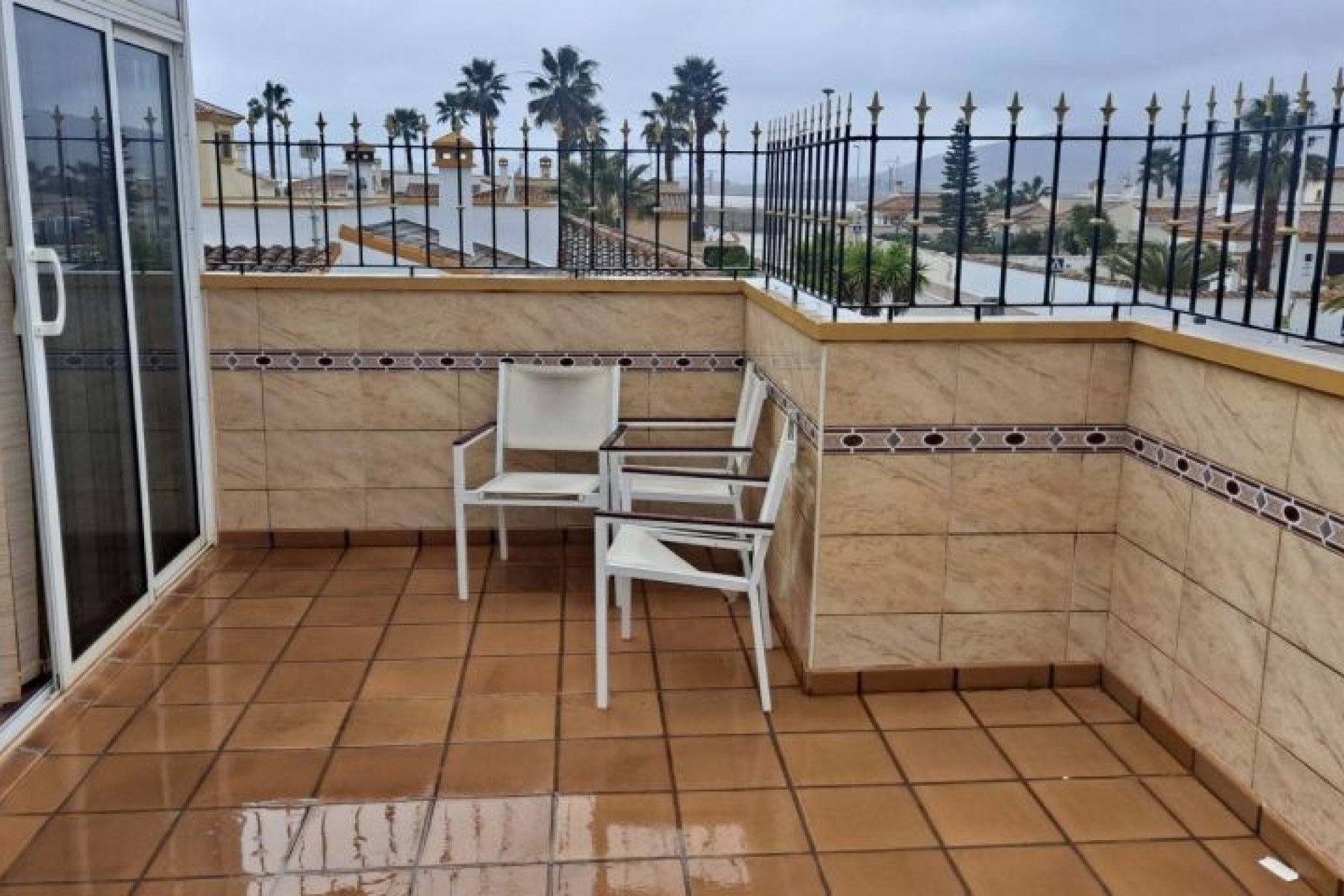 Resale - Villa - Hondón de las Nieves