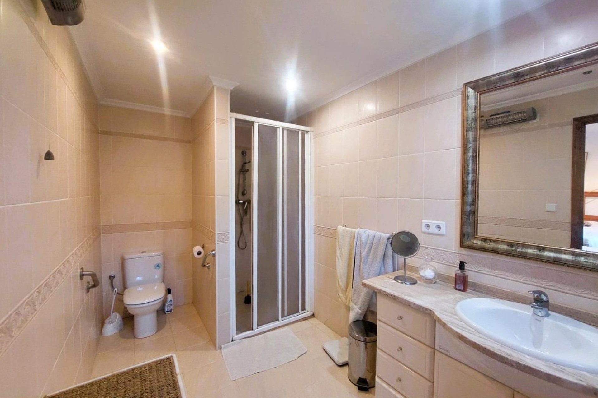 Resale - Villa - La Marina