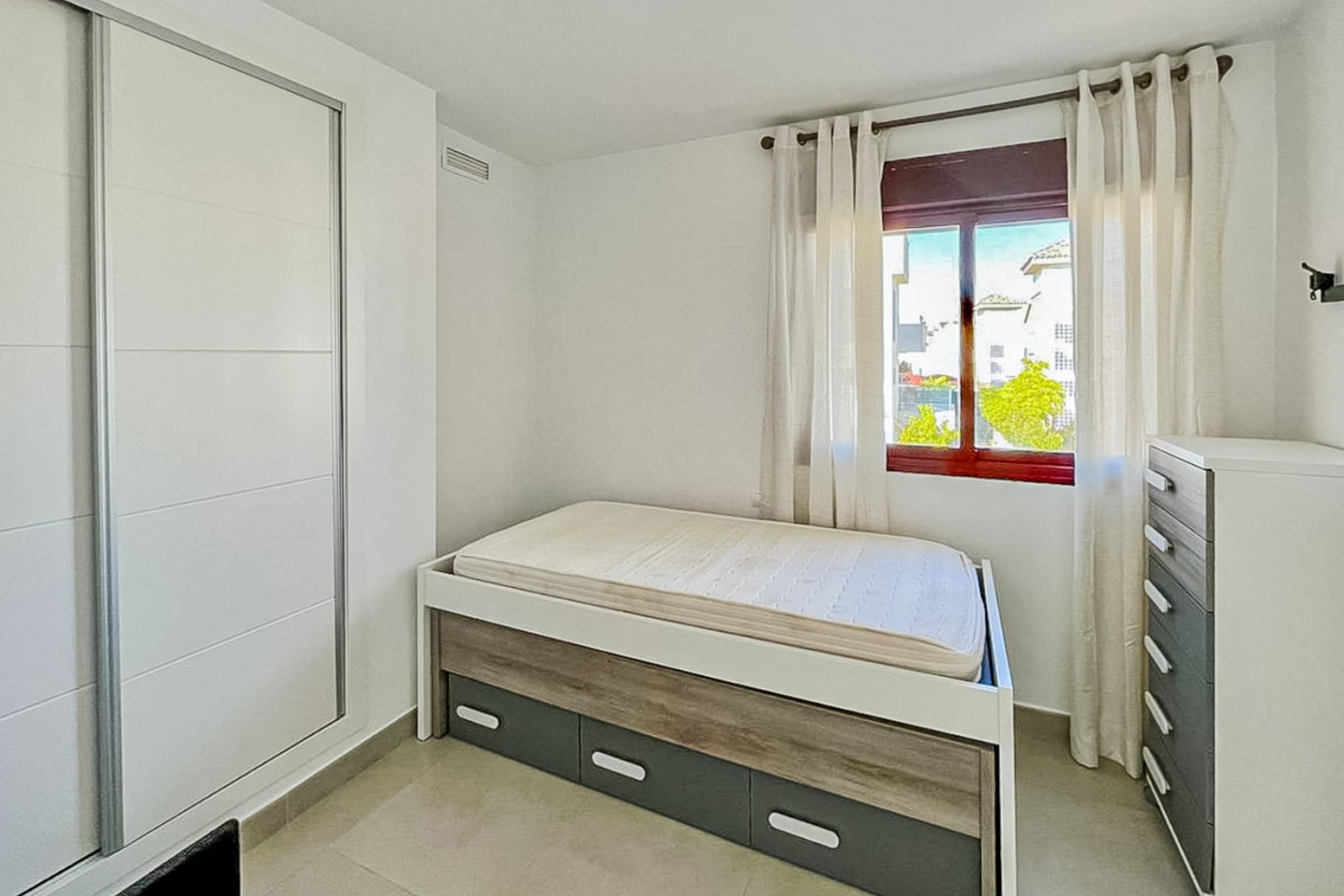 Resale - Villa - La Nucía - Montebello