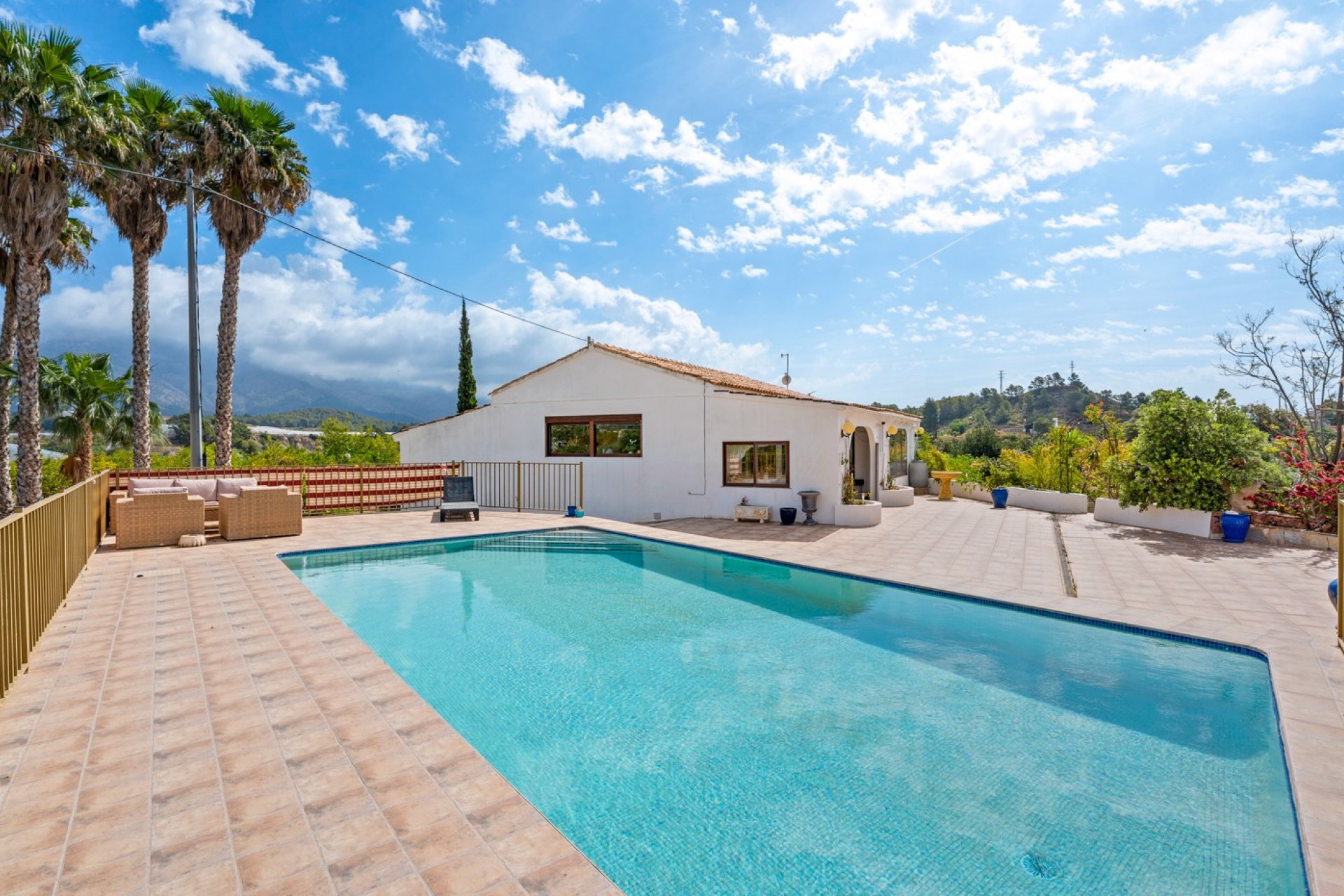 Resale - Villa - La Nucía