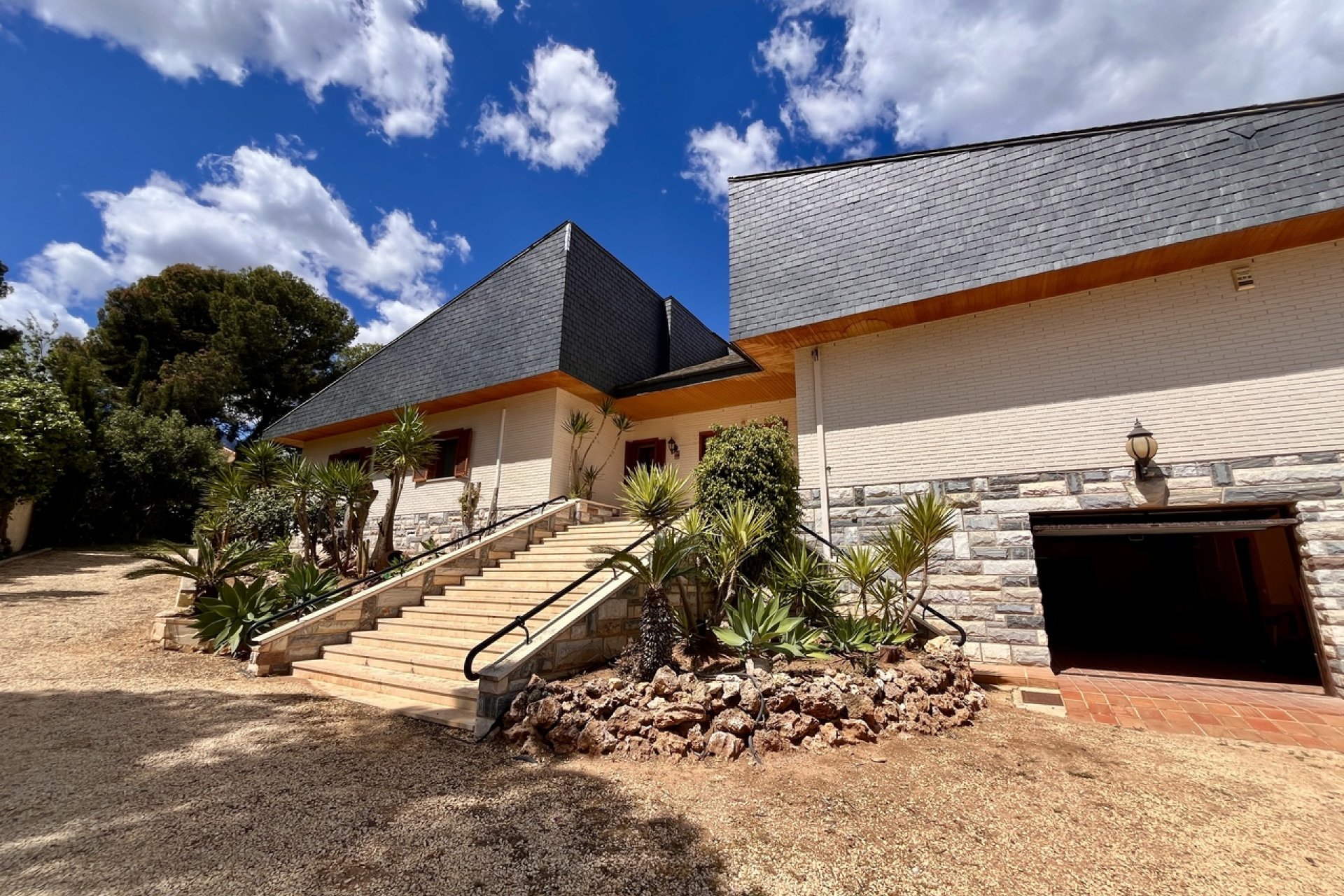 Resale - Villa - La Nucía