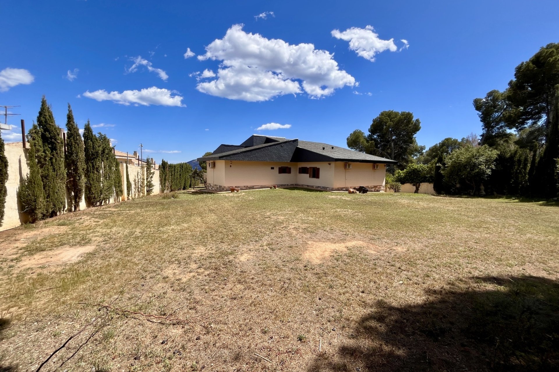 Resale - Villa - La Nucía