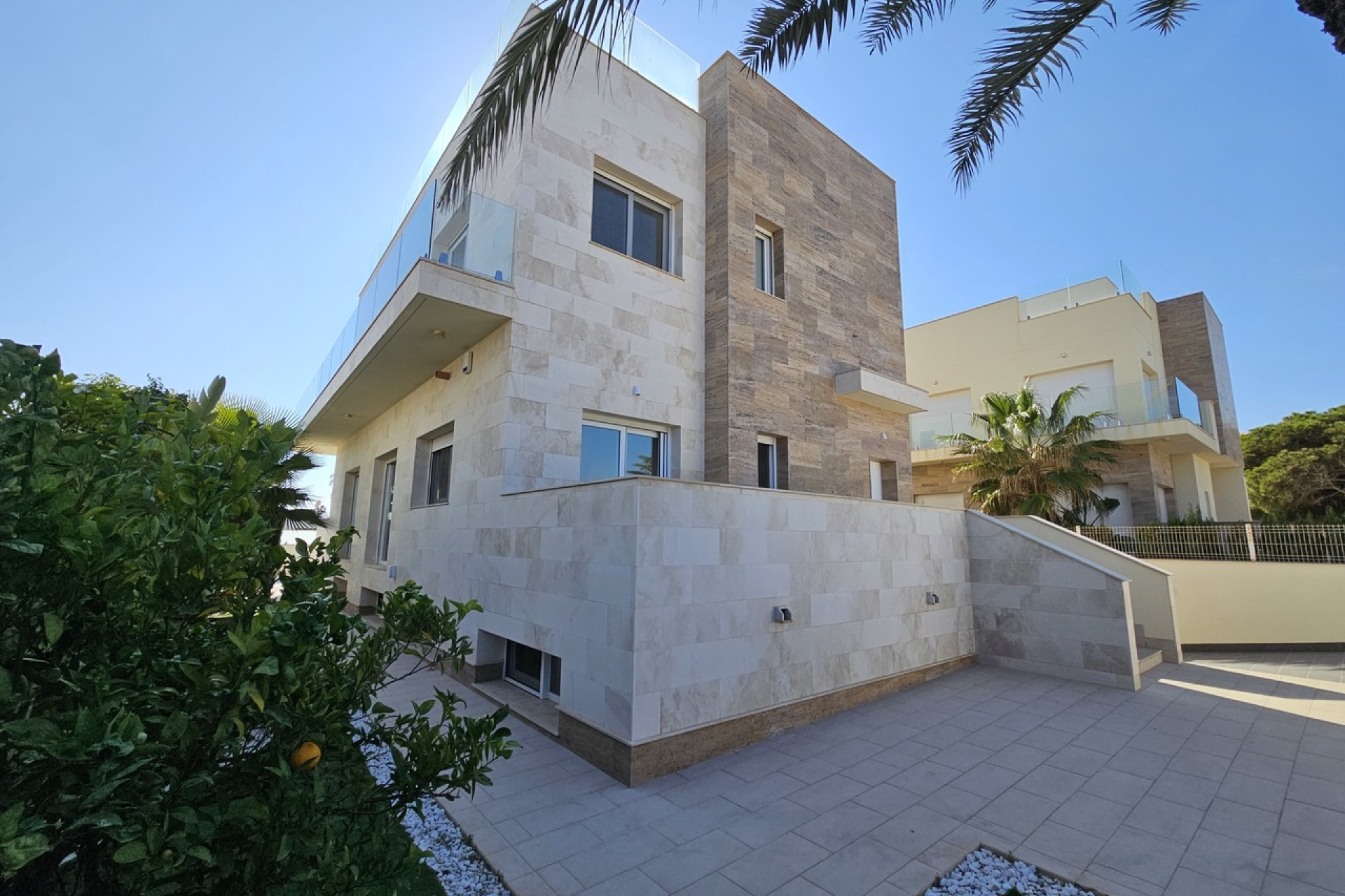 Resale - Villa - La Zenia
