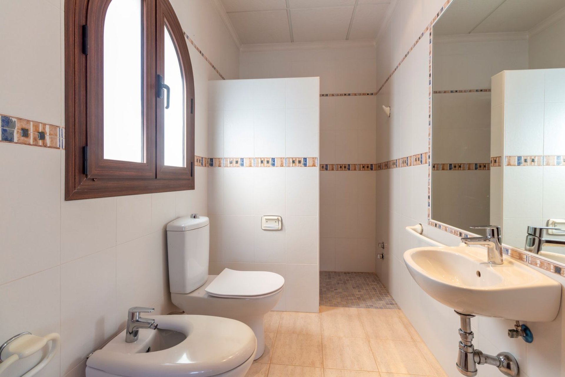 Resale - Villa - La Zenia