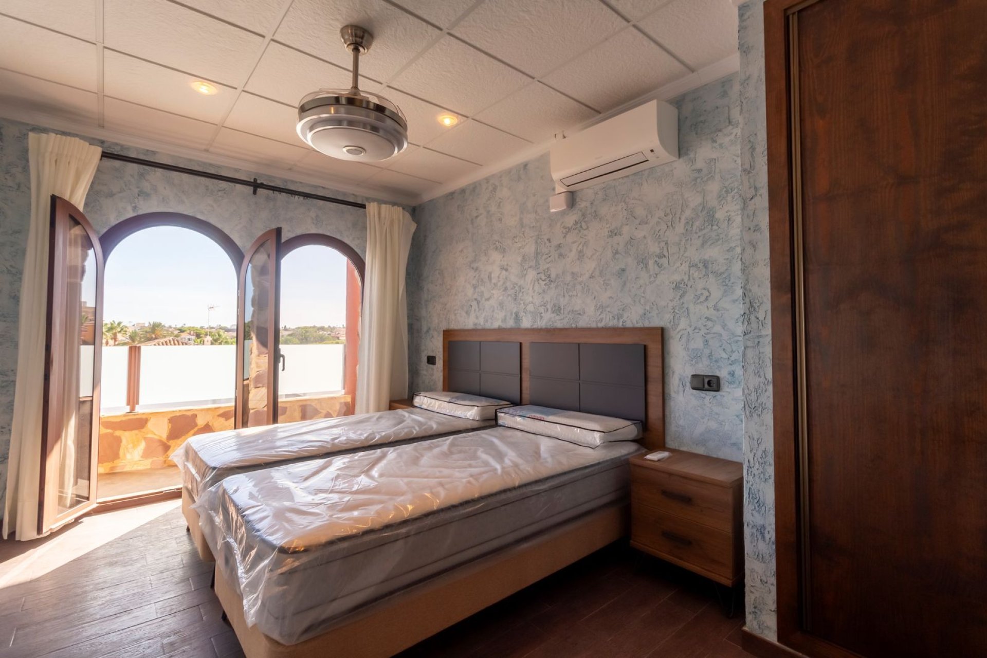 Resale - Villa - La Zenia