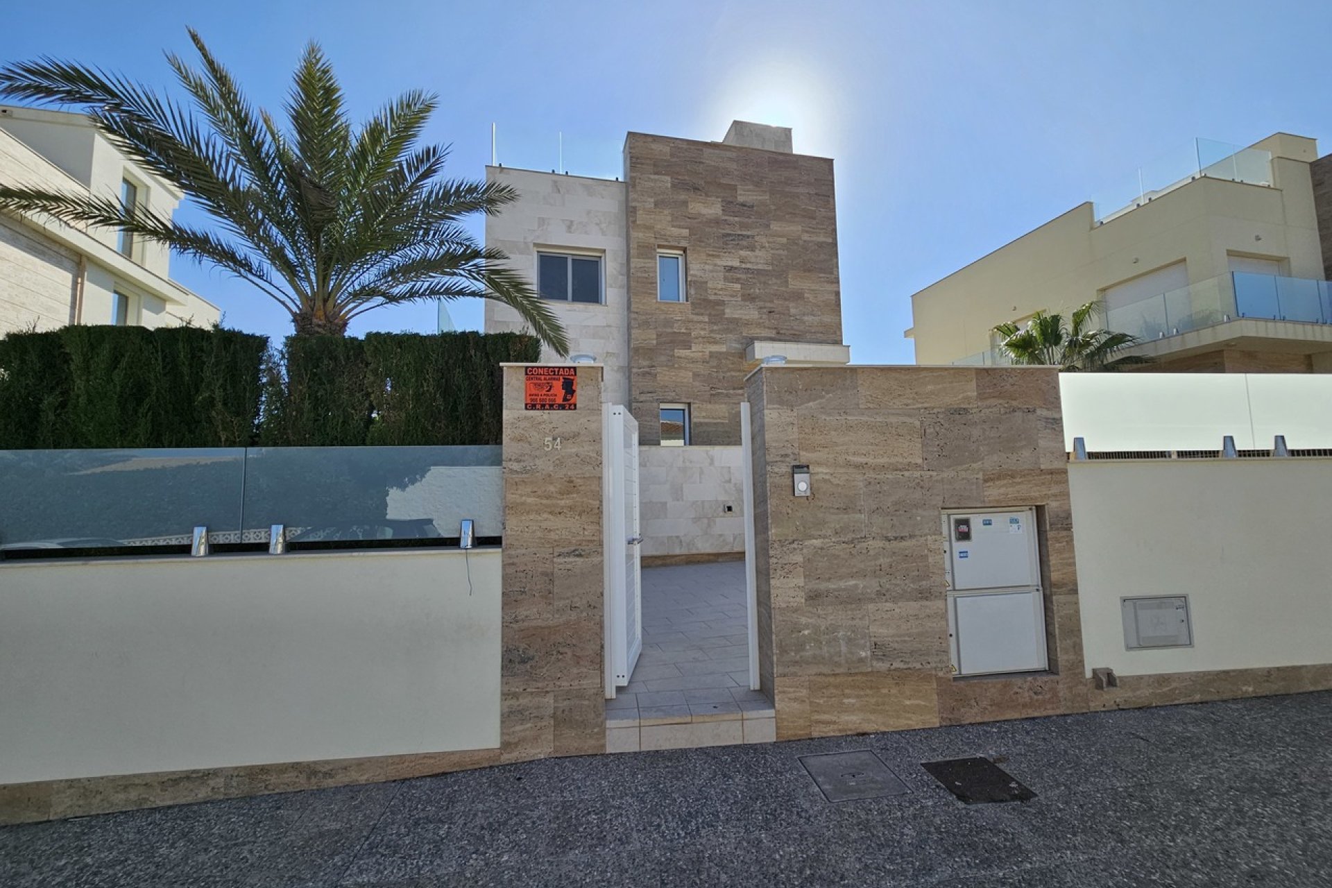 Resale - Villa - La Zenia