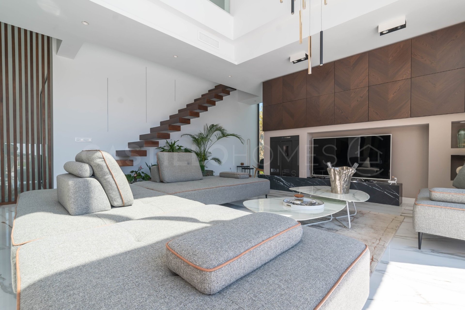 Resale - Villa - Las Colinas Golf Resort - Las colinas golf