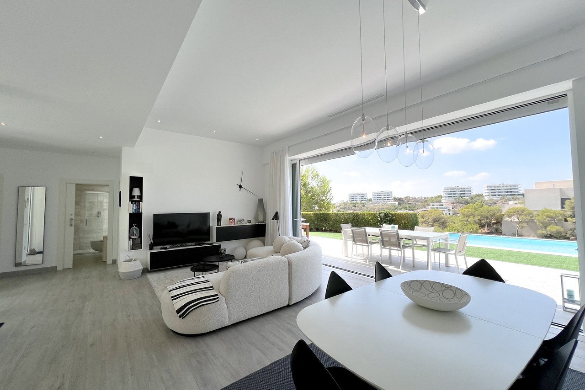 Resale - Villa - Las Colinas Golf Resort