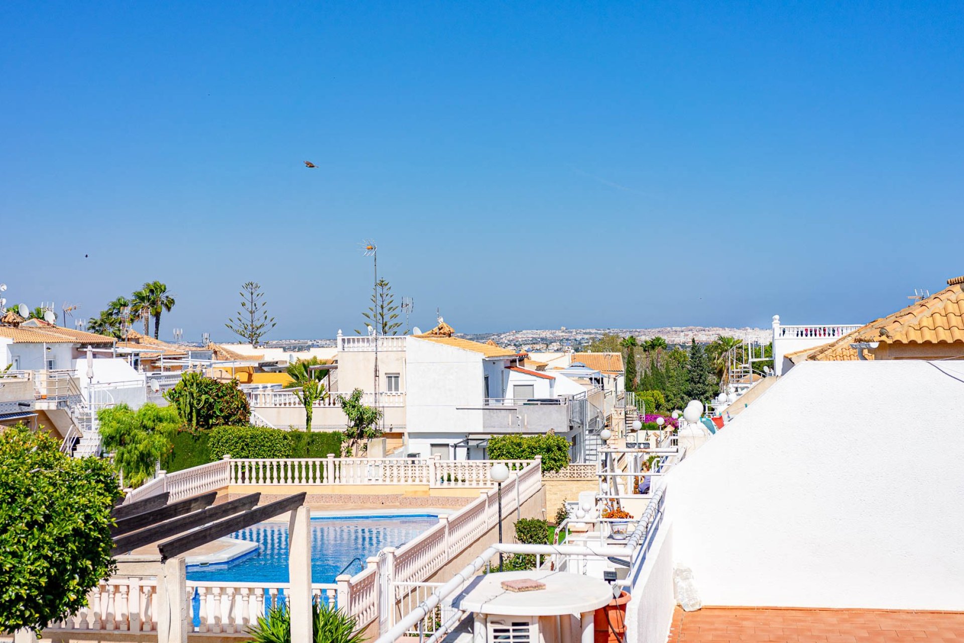 Resale - Villa - Los Altos