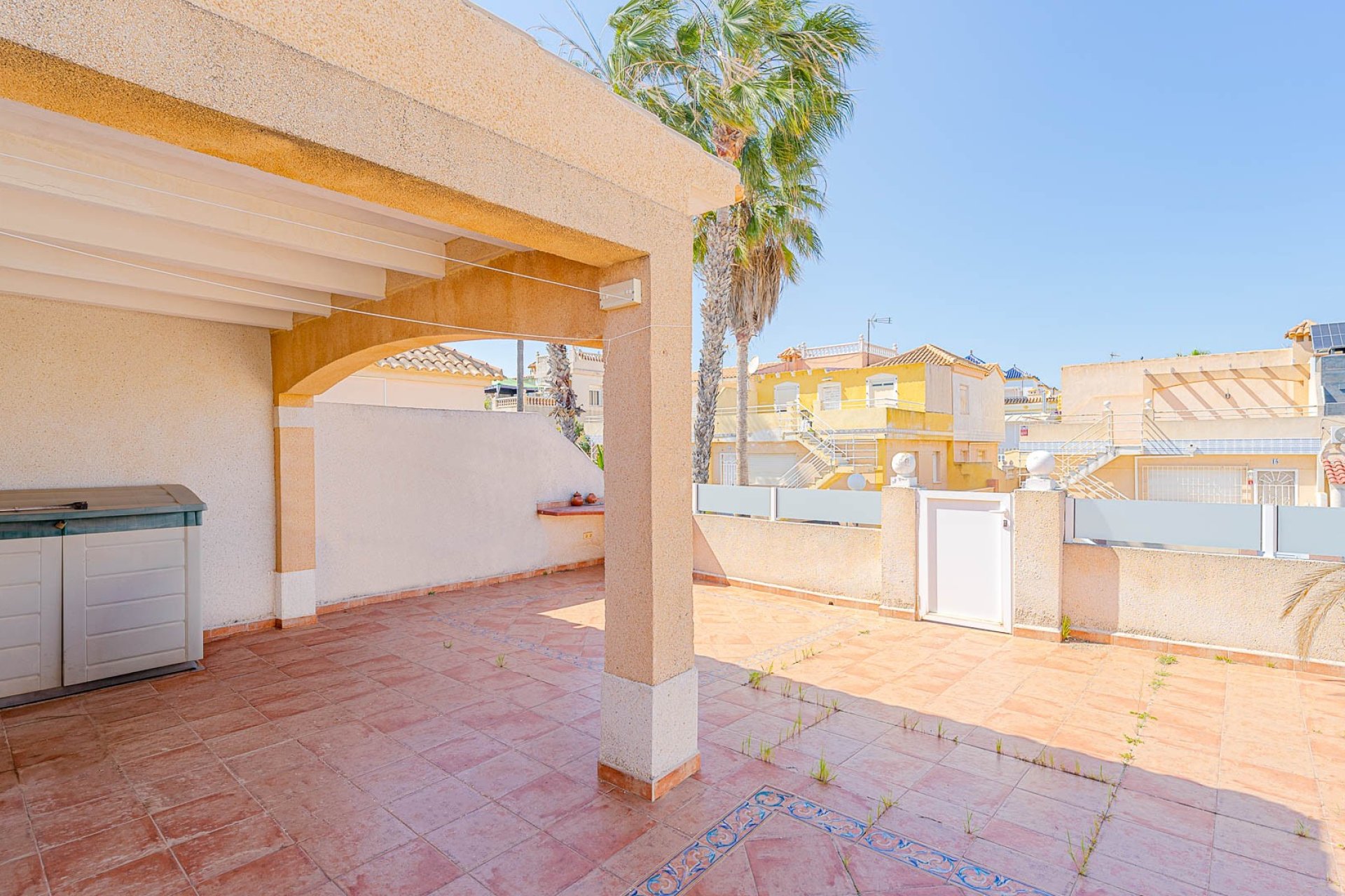 Resale - Villa - Los Altos