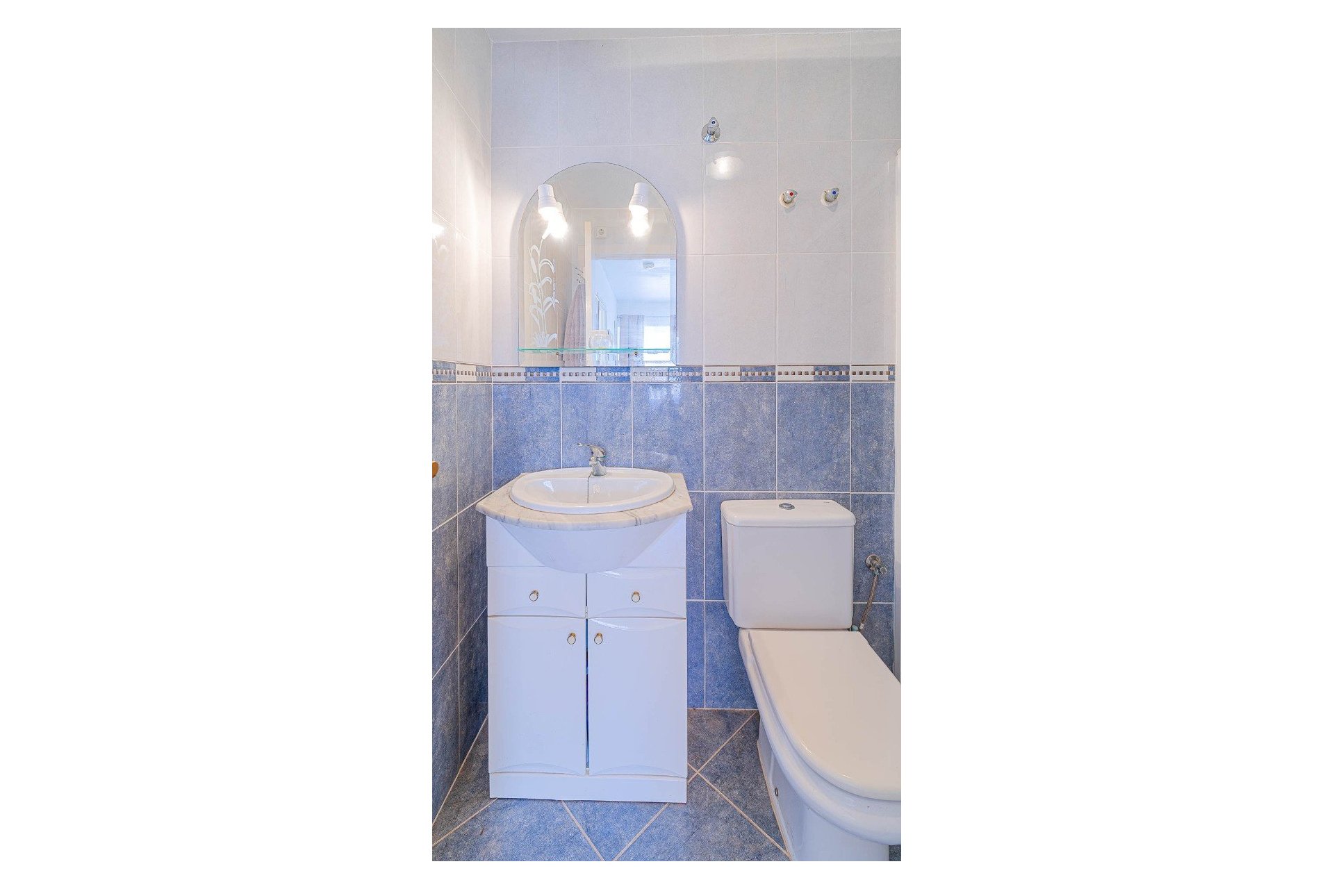 Resale - Villa - Los Altos