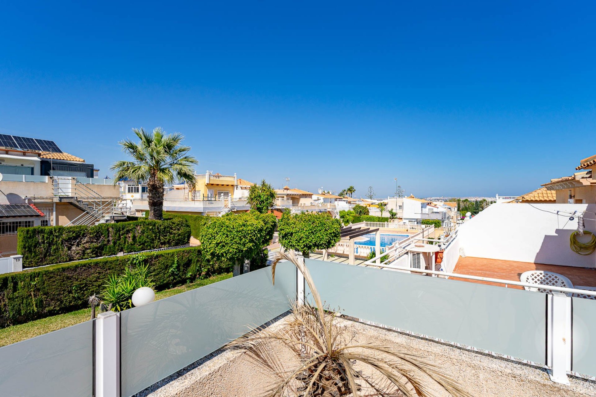 Resale - Villa - Los Altos