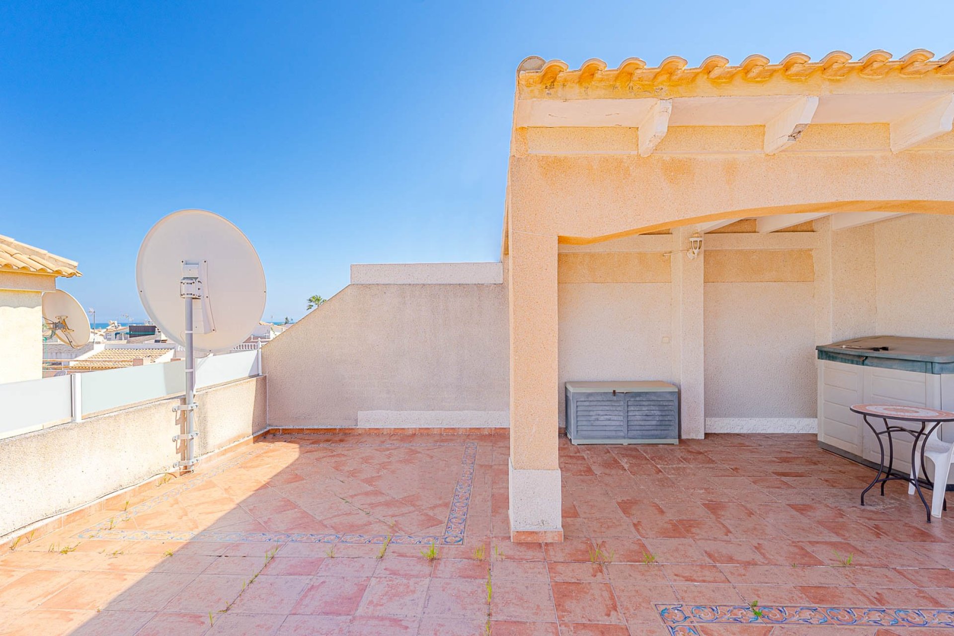 Resale - Villa - Los Altos