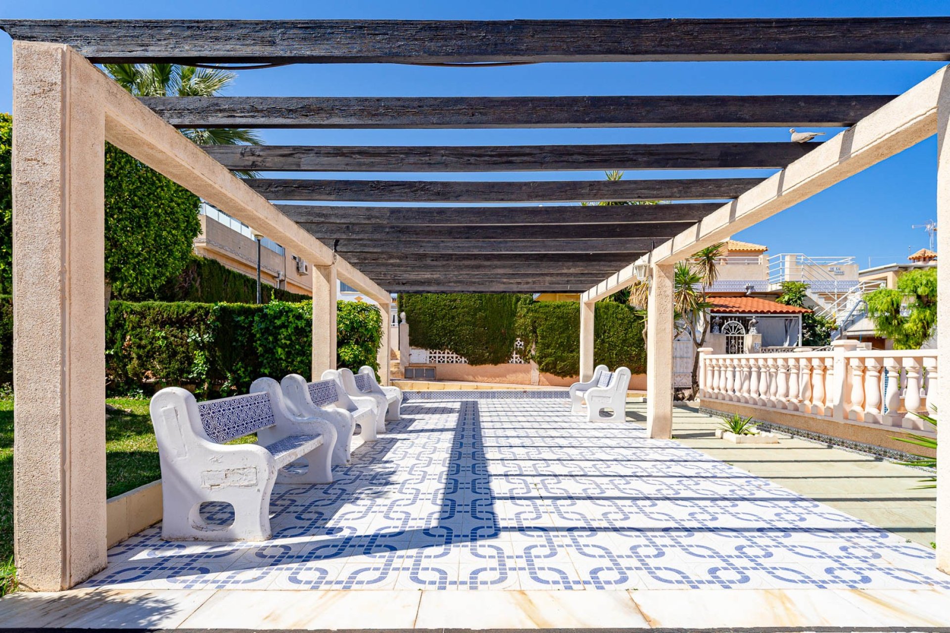 Resale - Villa - Los Altos