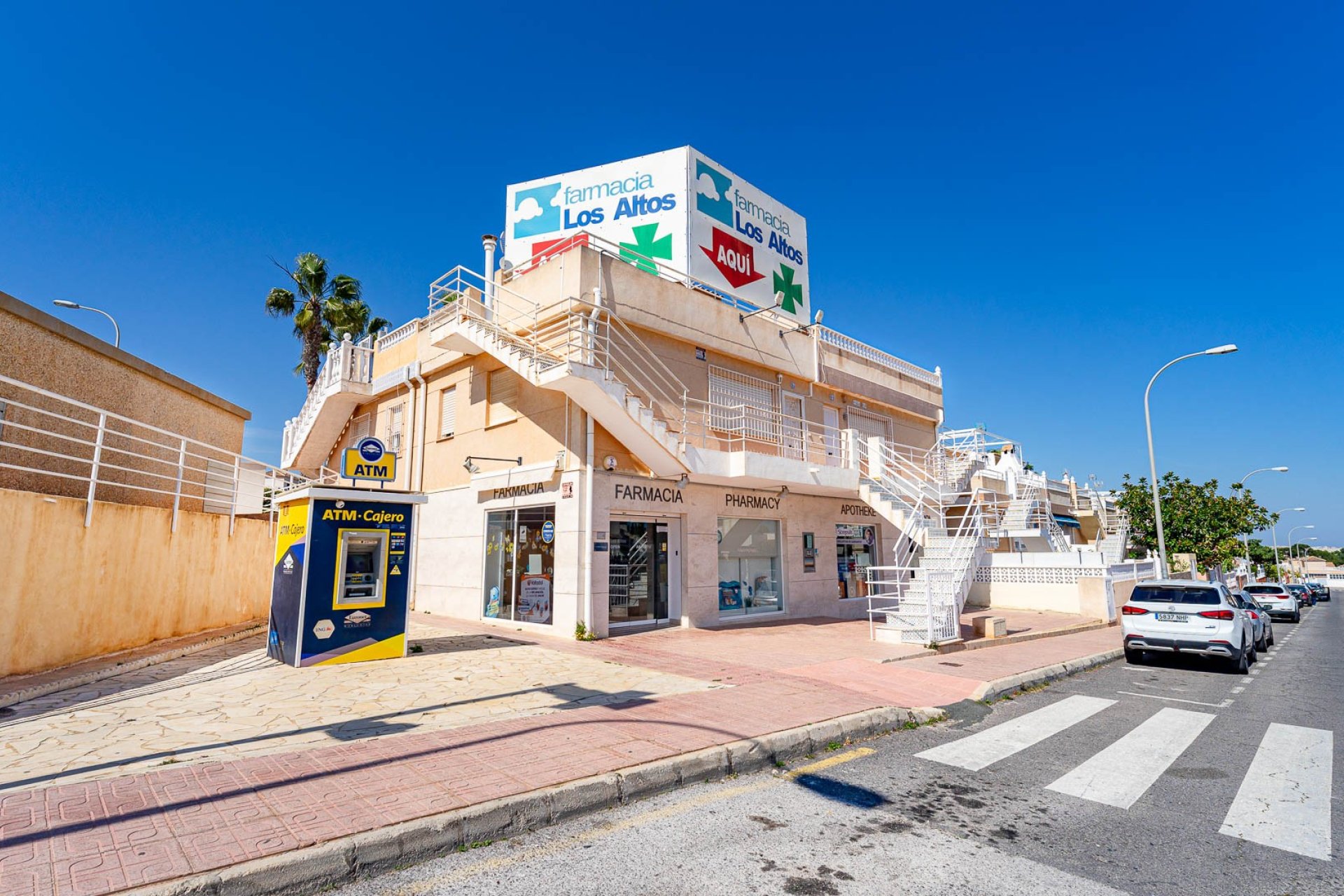 Resale - Villa - Los Altos