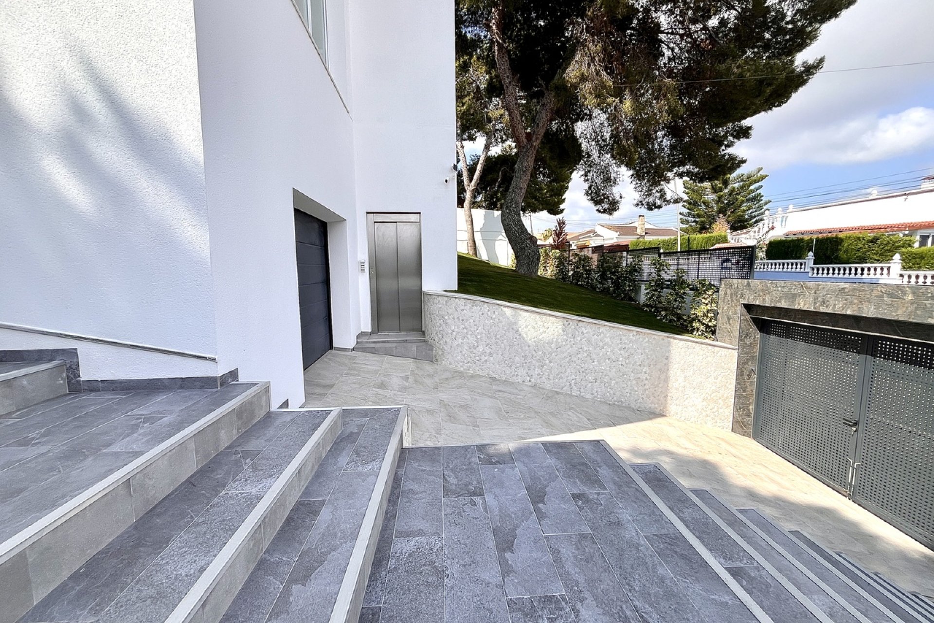 Resale - Villa - Los Balcones