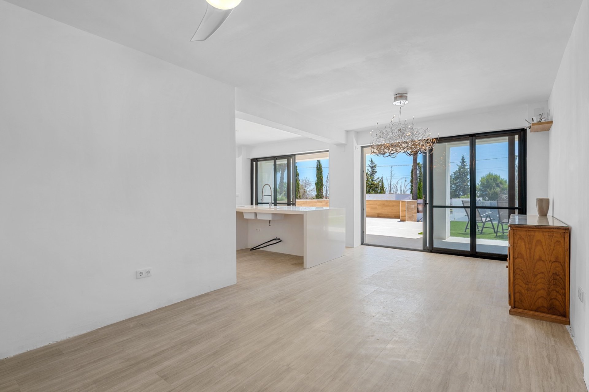 Resale - Villa - Los Montesinos - La Herrada