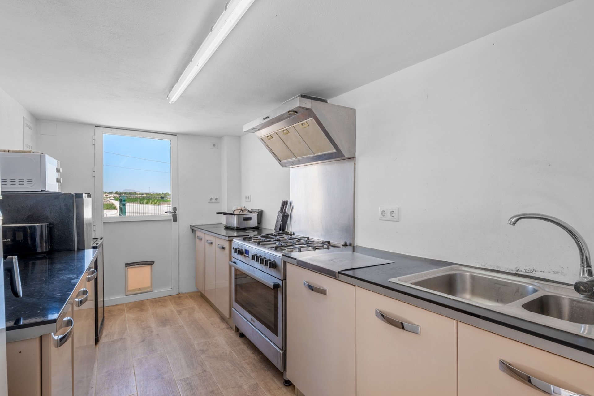 Resale - Villa - Los Montesinos - La Herrada