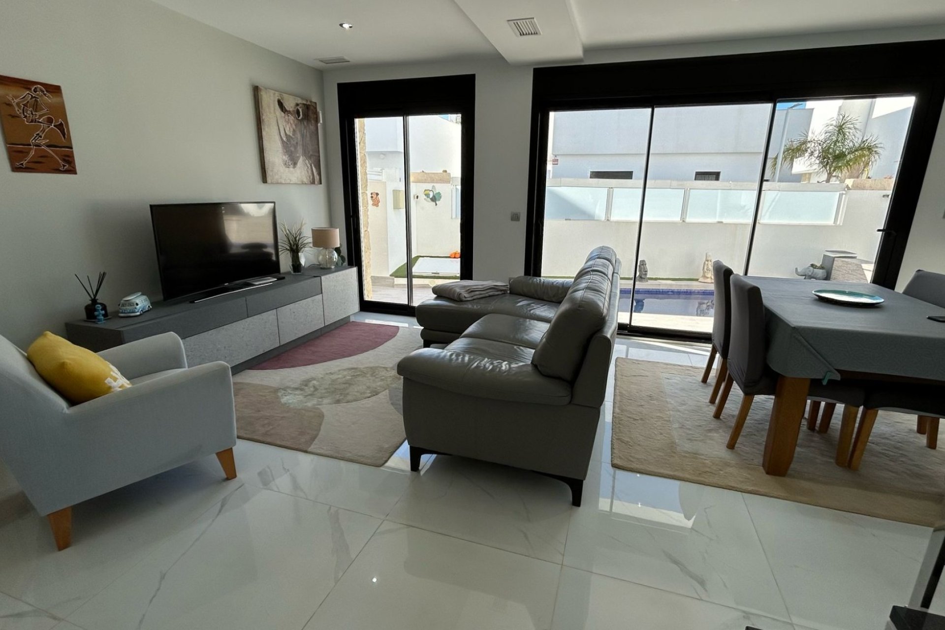 Resale - Villa - Los Montesinos - La Herrada