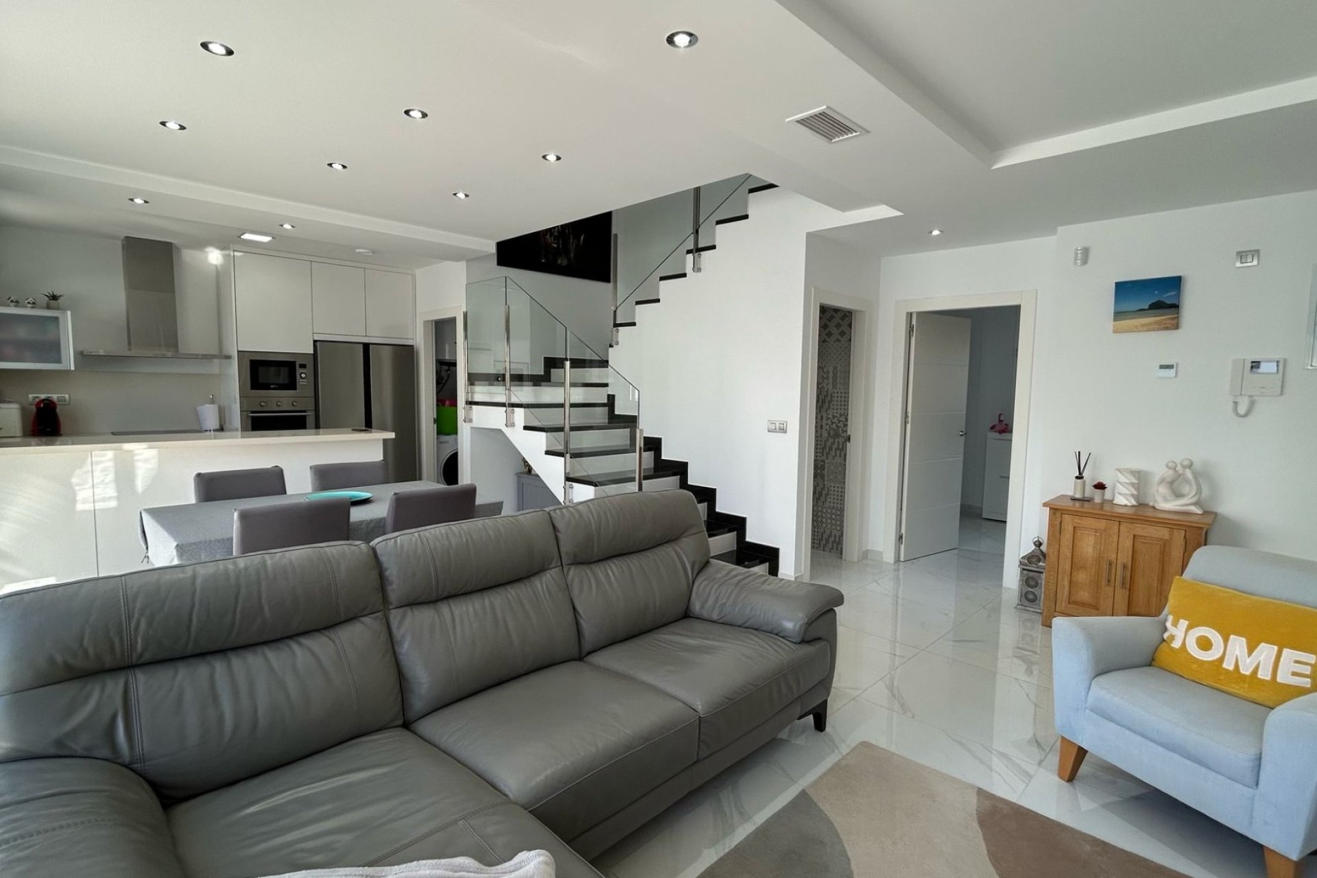 Resale - Villa - Los Montesinos - La Herrada