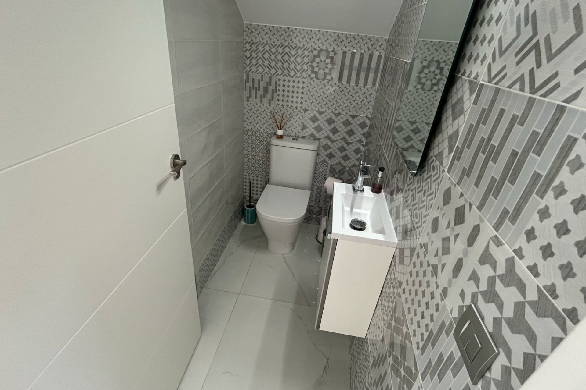 Resale - Villa - Los Montesinos - La Herrada