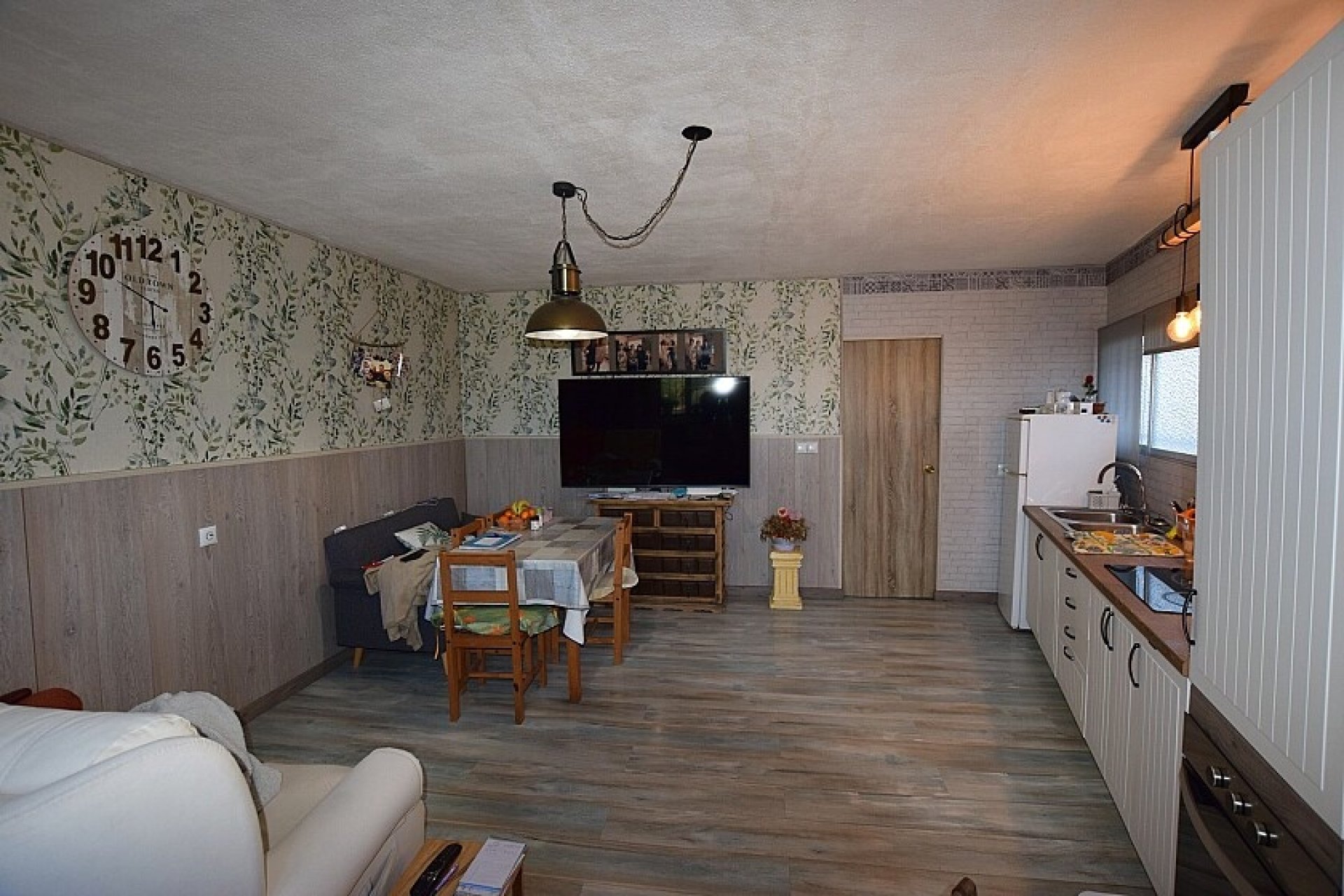 Resale - Villa - Los Montesinos