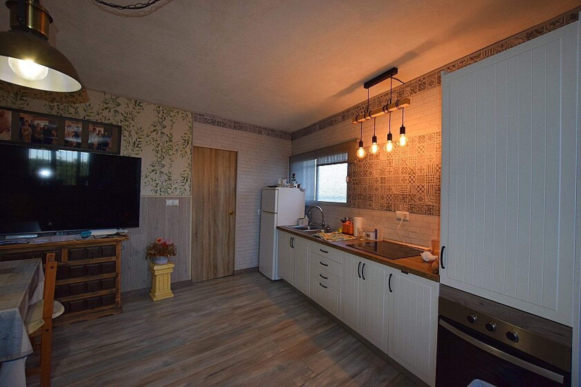 Resale - Villa - Los Montesinos